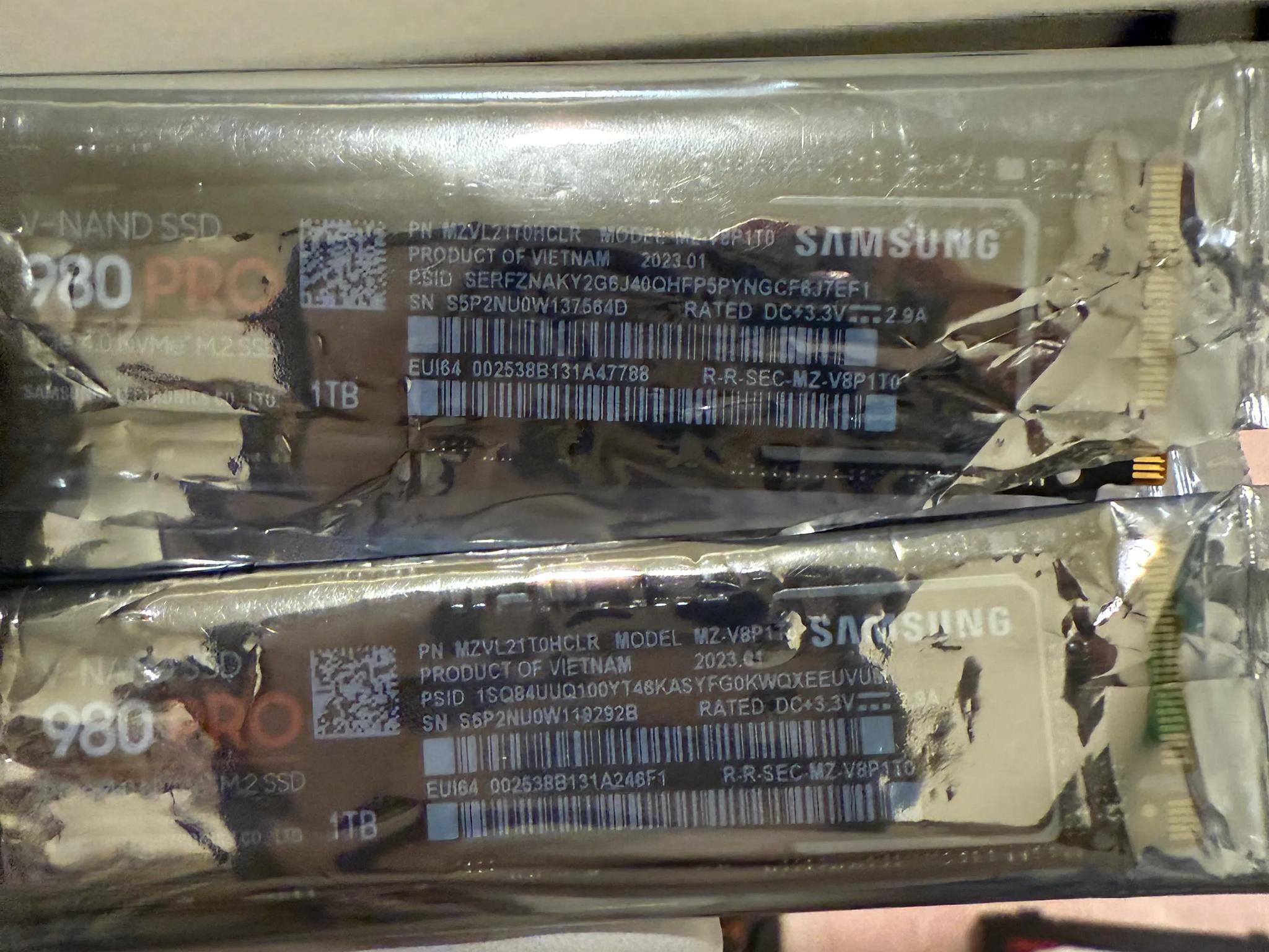 AMD AM4 X570 bundle|Asrock X570 MOBO|Ryzen 9 5950X CPU|2 kits DDR4 64GB|2 1TB NVMe M.2|Noctua Cooler