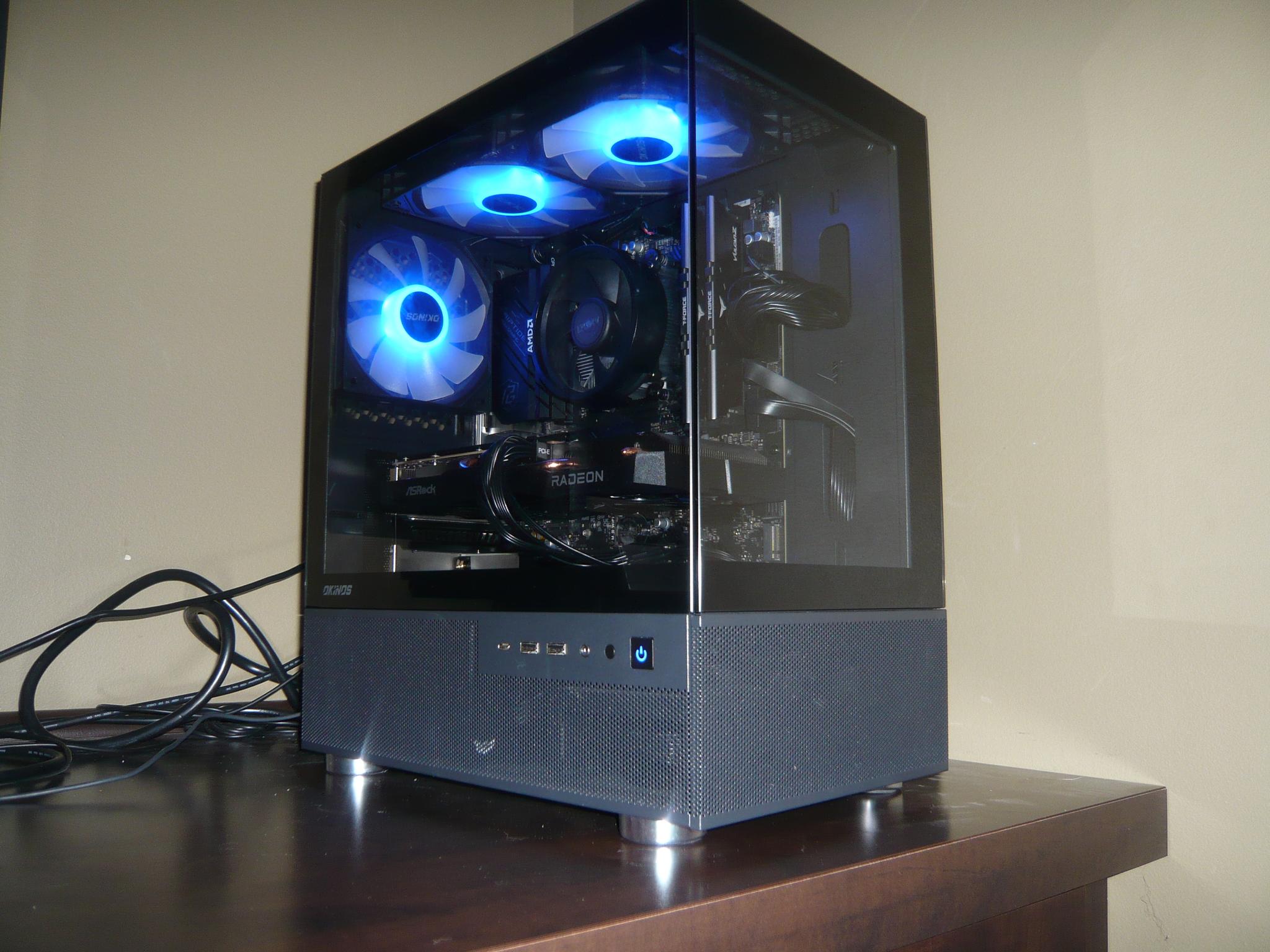 AMD 5500/ RX 6600/ 16GB DDR4/ WD 1TB NVME/ mATX RGB/ Win 11 Home License