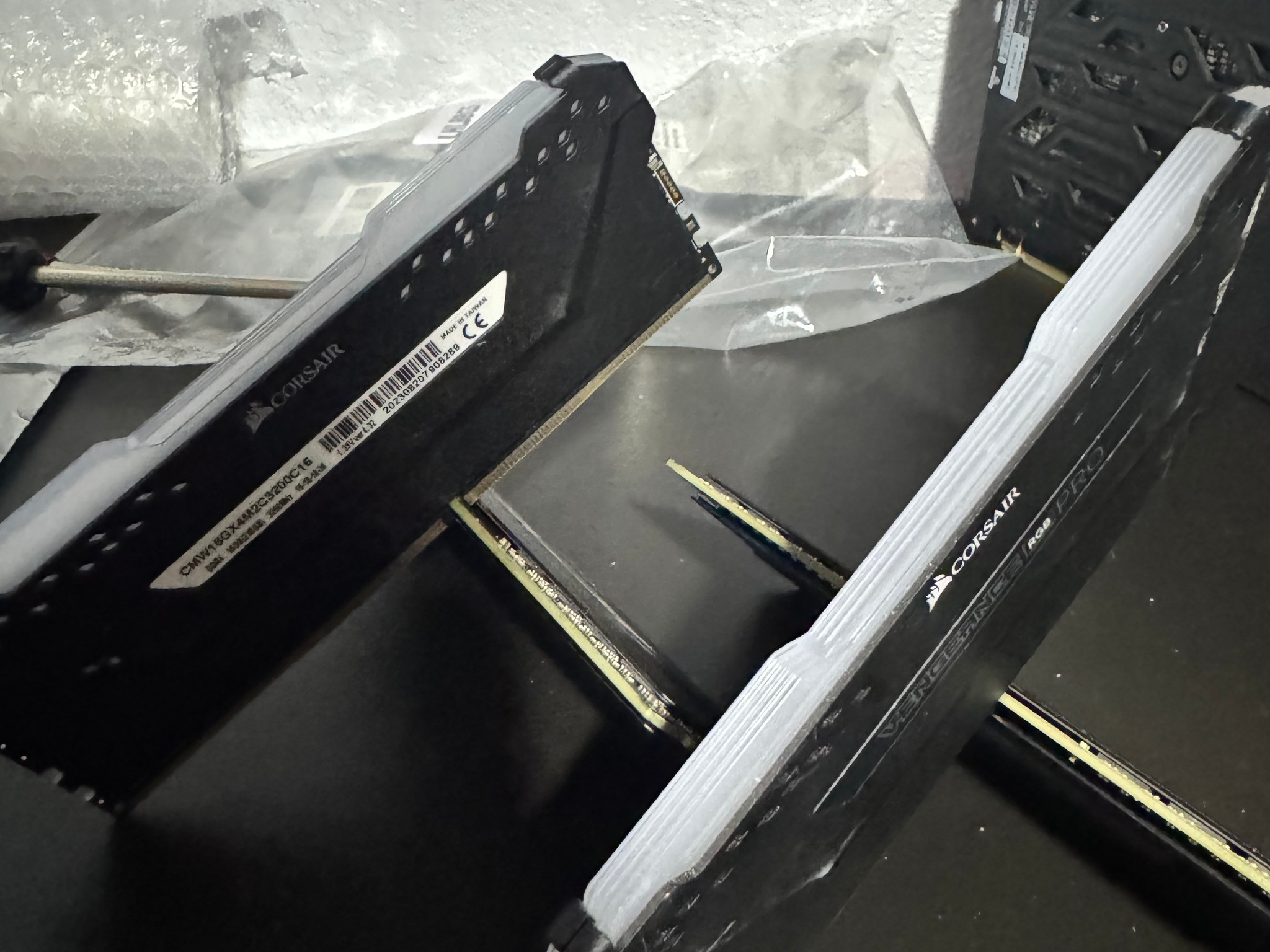 Corsair Vengeance RGB Pro 32GB (4x8GB) DDR4 3200MHz RAM Kit – RGB – Tested
