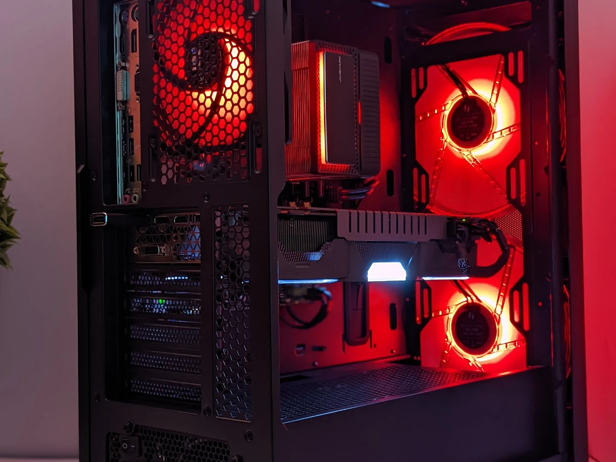 Lian-Li 忍者 🥷 |High Performance Gaming PC | GTX 1070Ti AMP edition| 16GB RAM| 1TB SSD| Windows 11