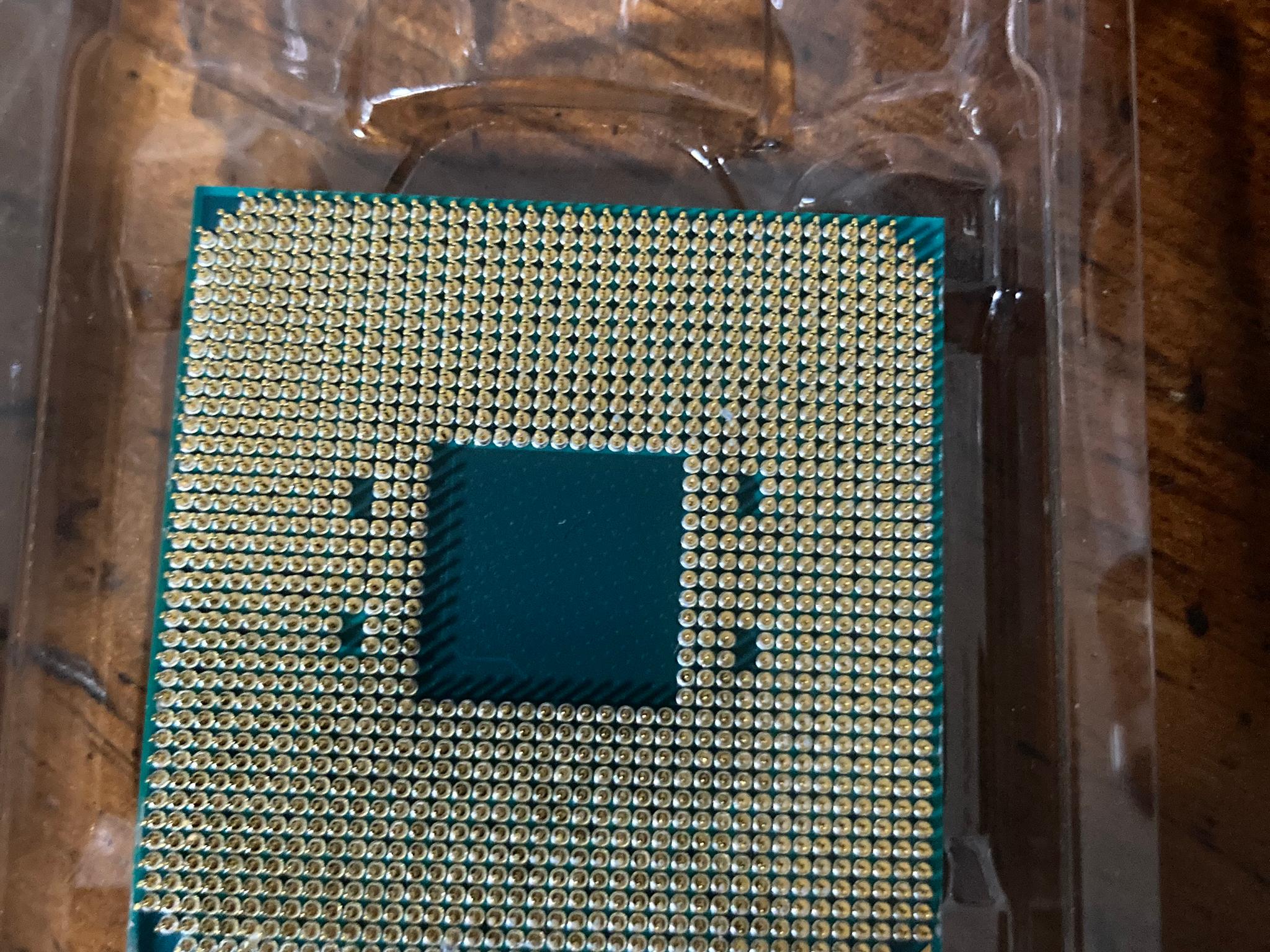 AMD Ryzen 7 1700 8c16t 3Ghz base 3.7Ghz boost