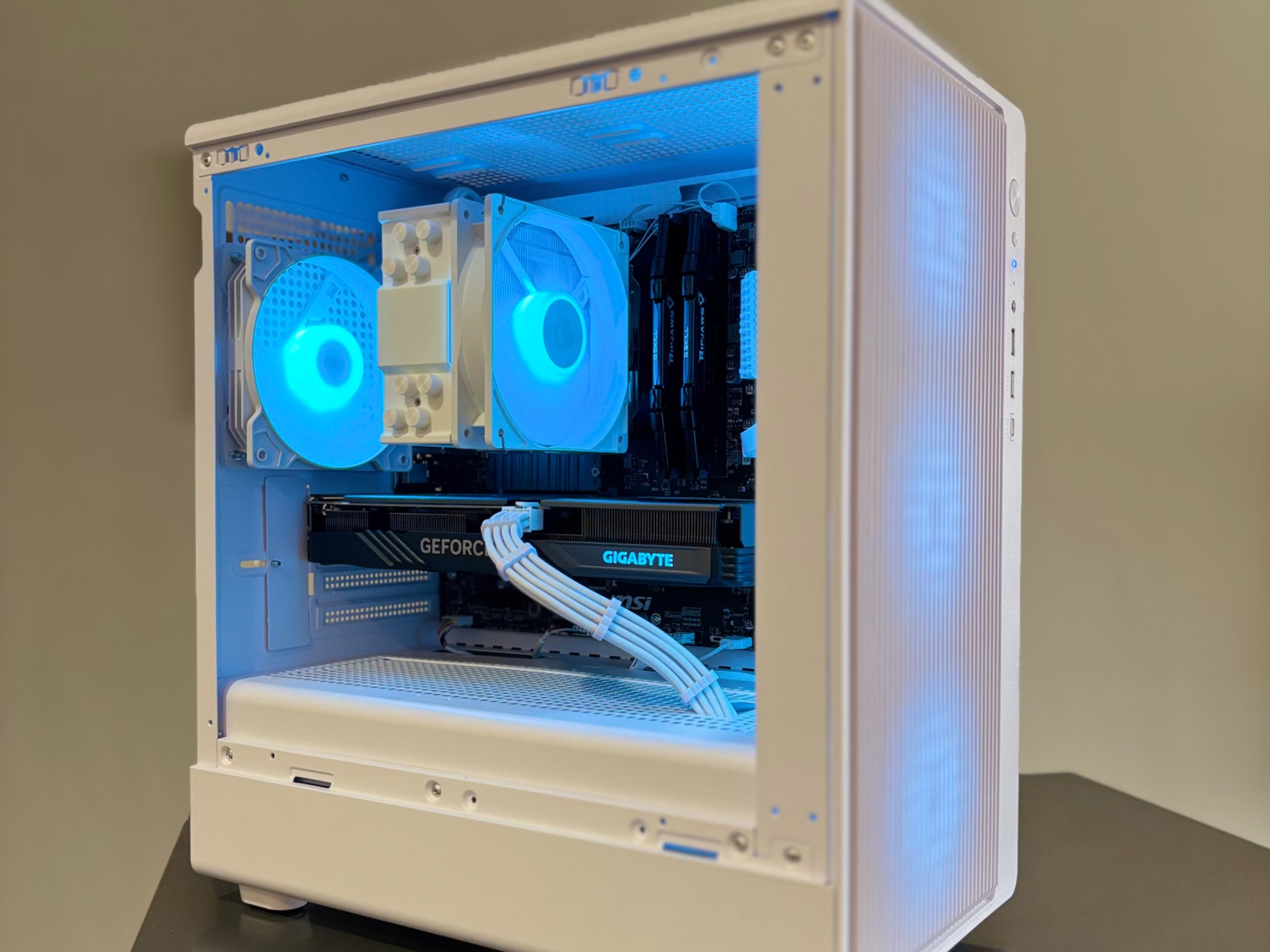 RTX 4060 | Ryzen 5 5500 | 32GB DDR4 | 1 TB NVMe | 650w Gold Gaming PC