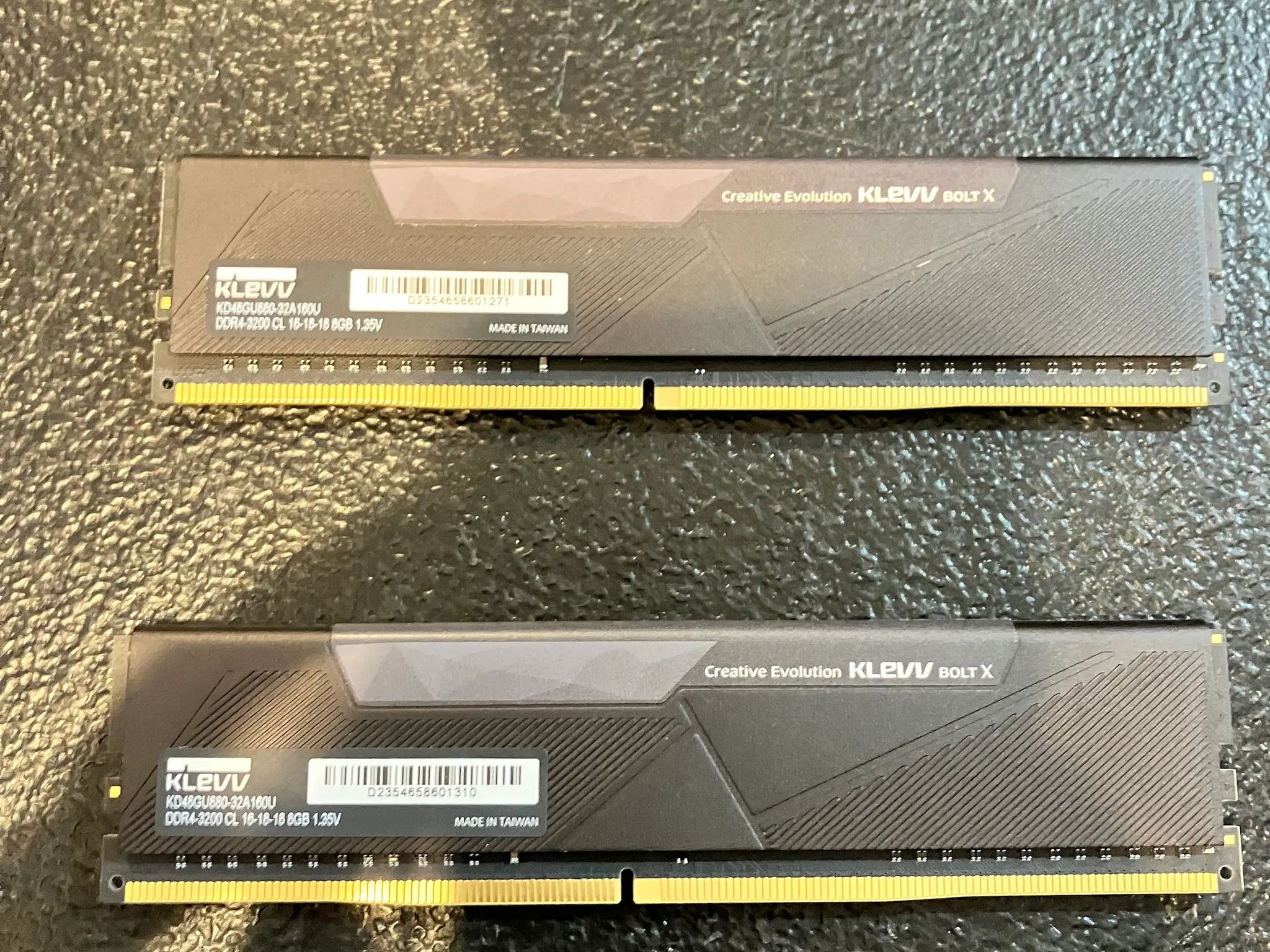 KLEVV 16gb 2X8GB DDR4 3200MHZ RAM