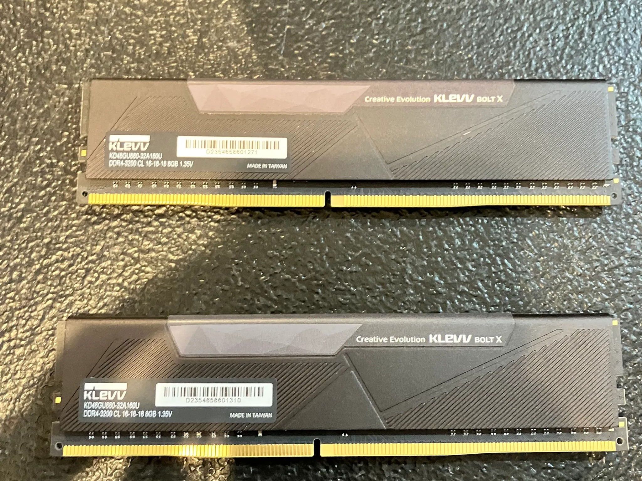 KLEVV 16gb 2X8GB DDR4 3200MHZ RAM