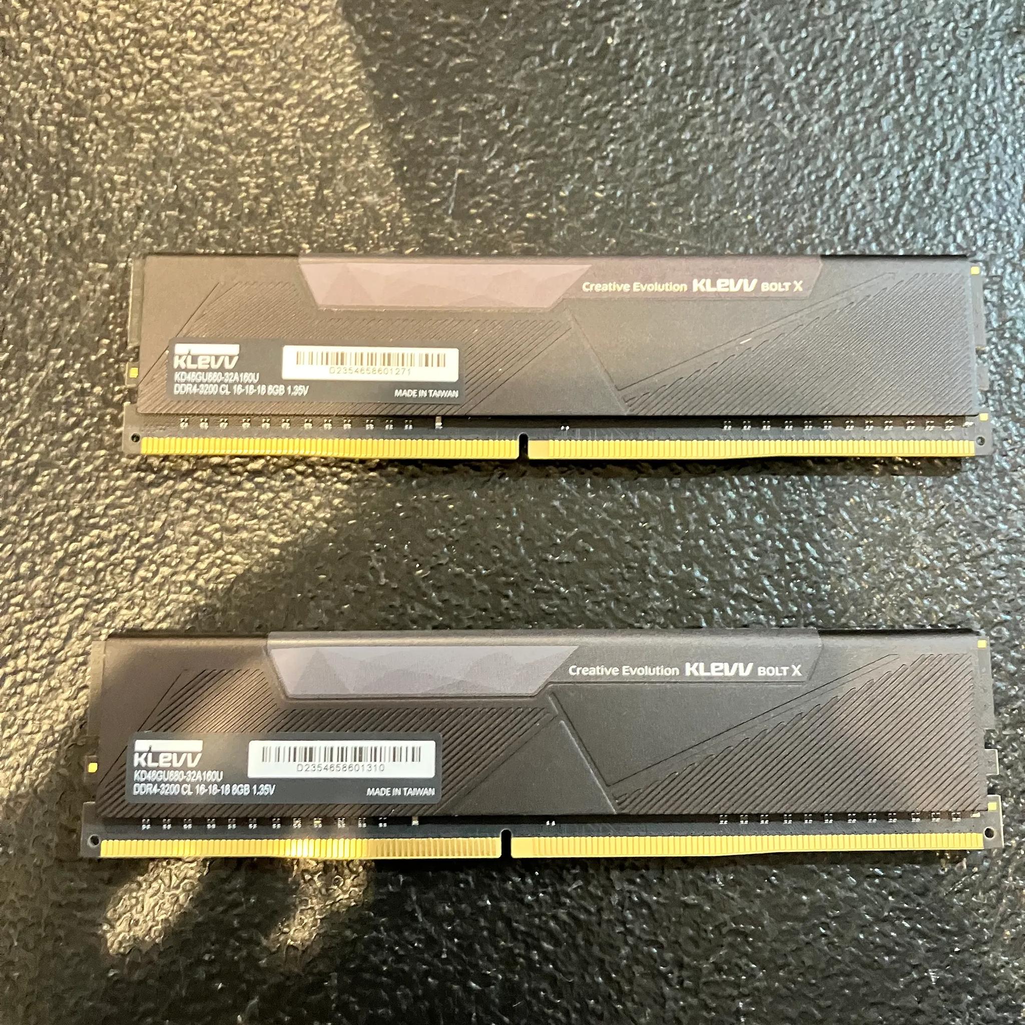 KLEVV 16gb 2X8GB DDR4 3200MHZ RAM