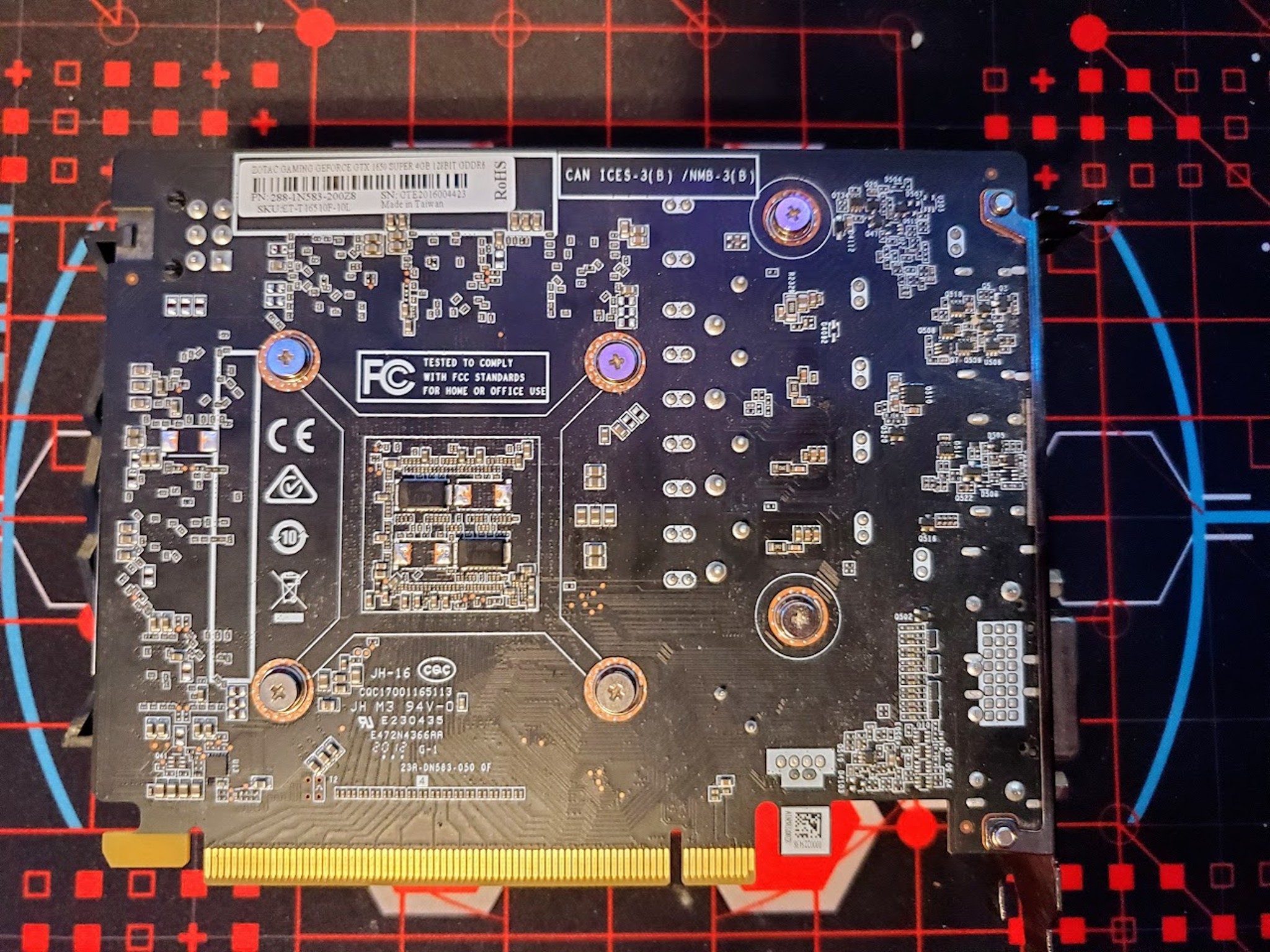 GTX 1650 Super | I7-6700 Equivalent Xeon Processor