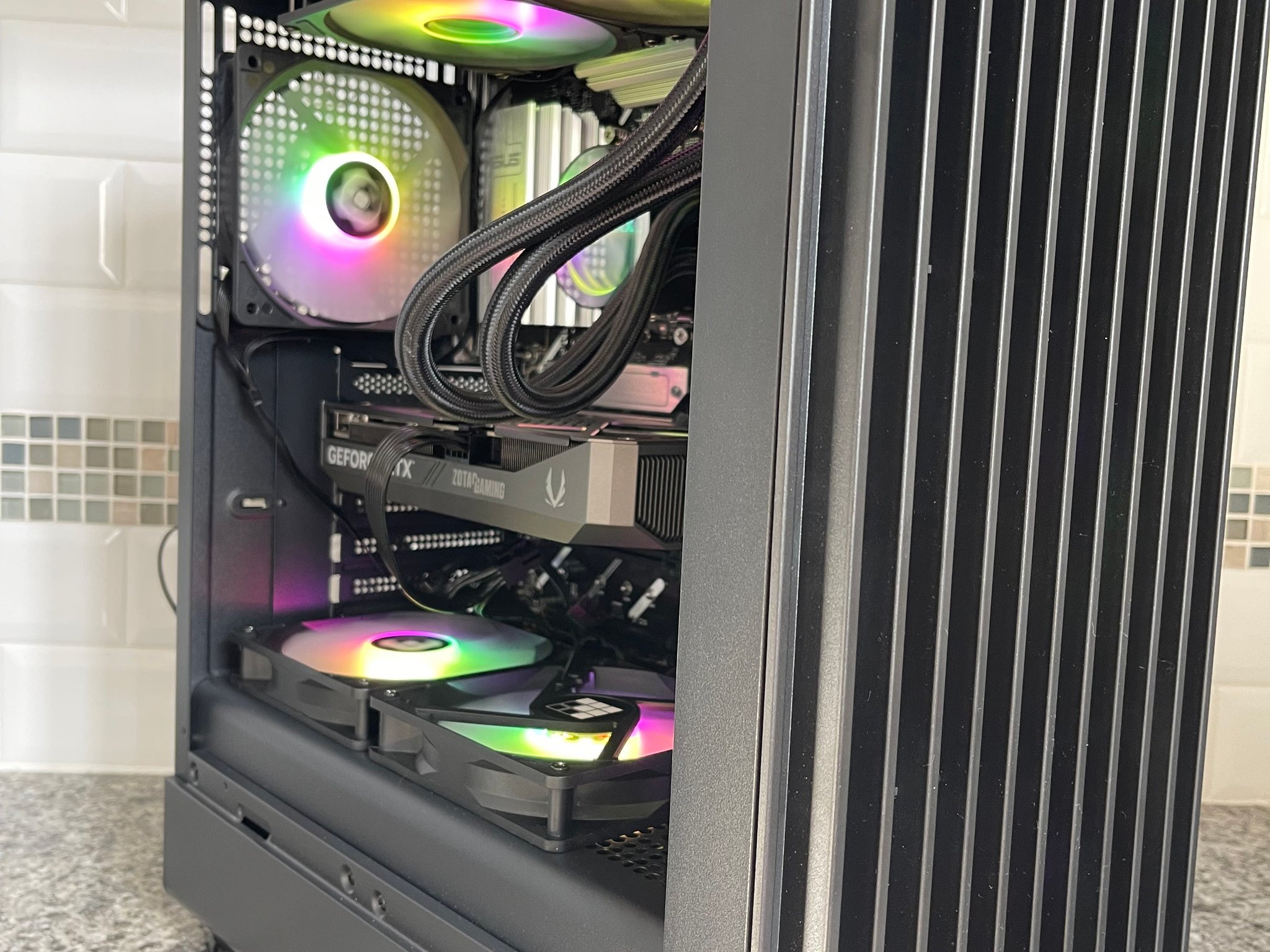 Gaming PC | RTX 5060ti 16gb | RYZEN 5 9600X | 32GB RAM | 1TB SSD | WINDOWS 11 |