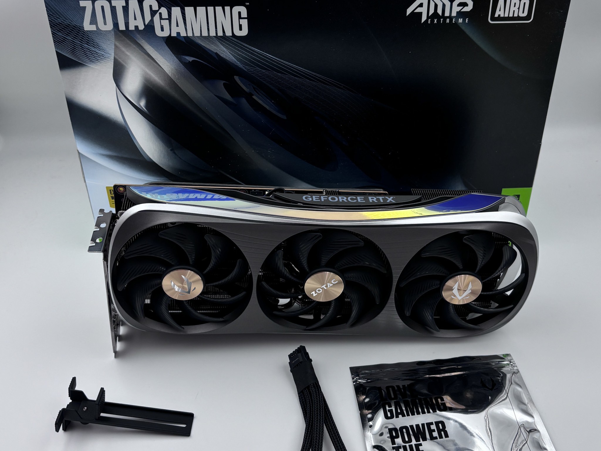 Zotac Gaming GeForce RTX 4090 AMP Extreme AIRO 24GB GDDR6X 384-bit Graphics Card