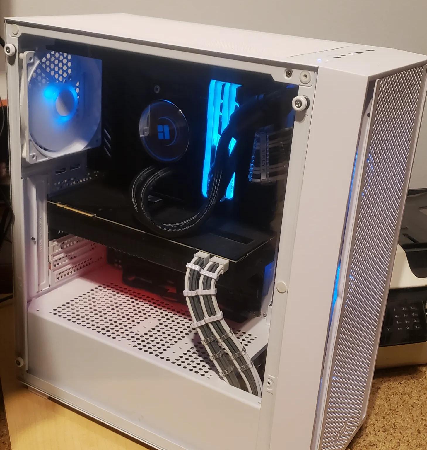 12600k RTX 2080 Windows 11 Pro Mid tier Gaming PC
