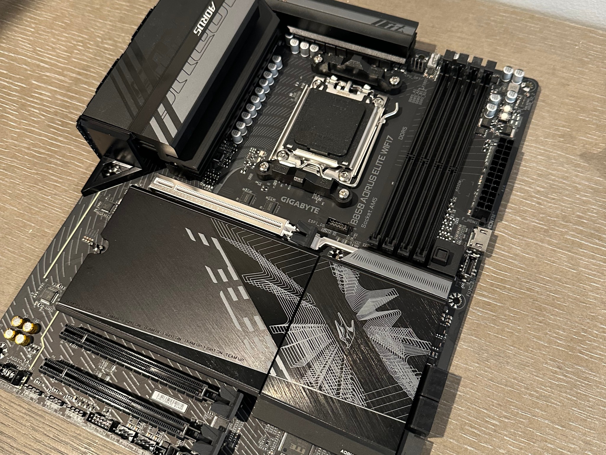 Gigabyte B850 Aorus Elite Wifi7