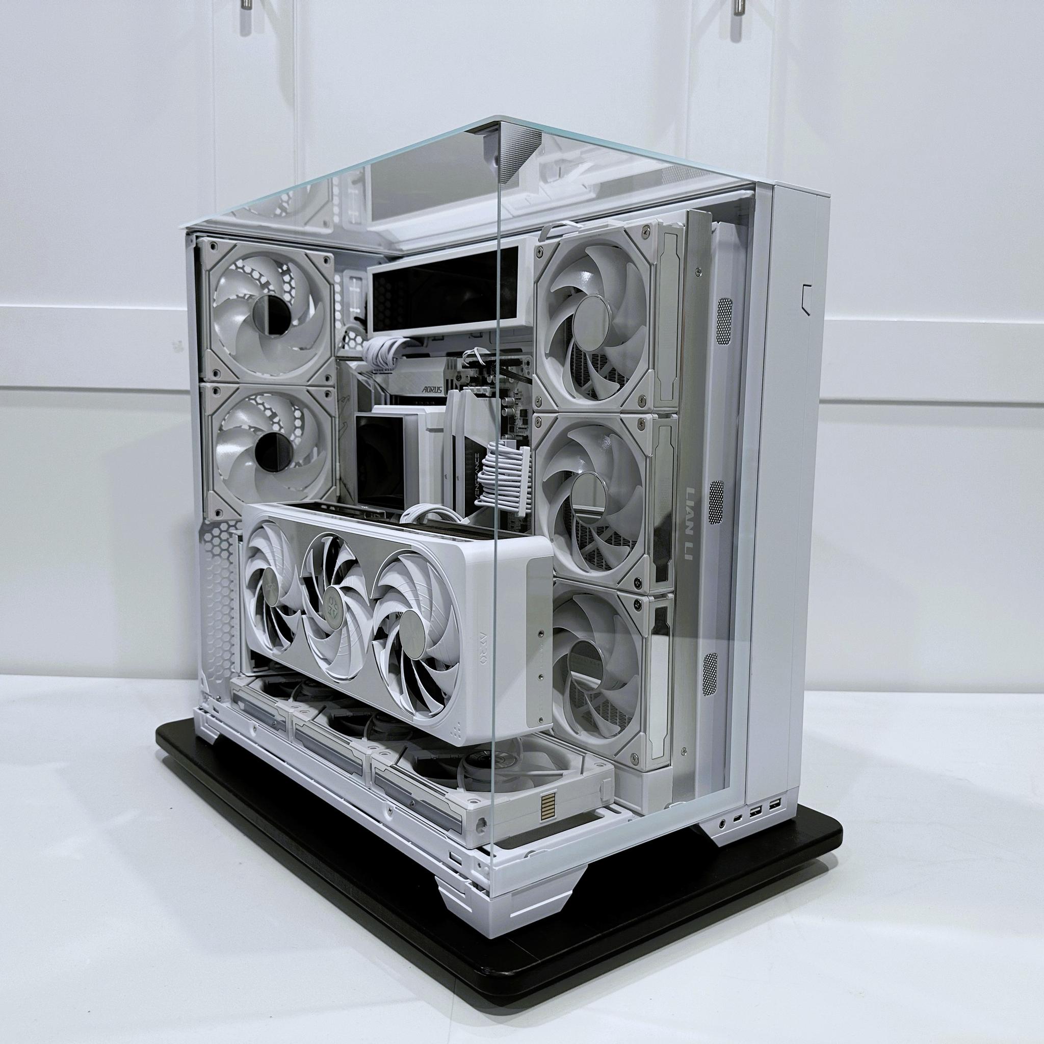 ❄️New NVIDIA GeForce RTX 5070 Ti AERO Overclocked w/ AMD Ryzen 9800X3D/ 32GB RAM/ 2TB NVME❄️