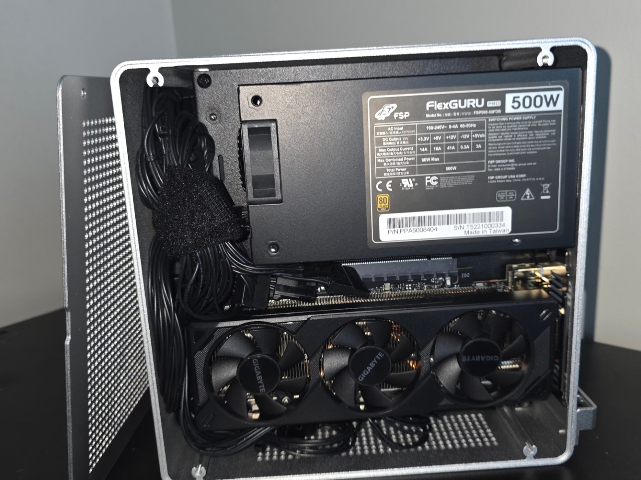 Custom Mini-ITX 4.5L Gaming PC Build