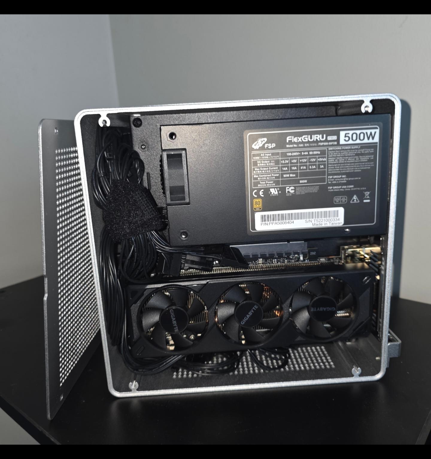 Custom Mini-ITX 4.5L Gaming PC Build