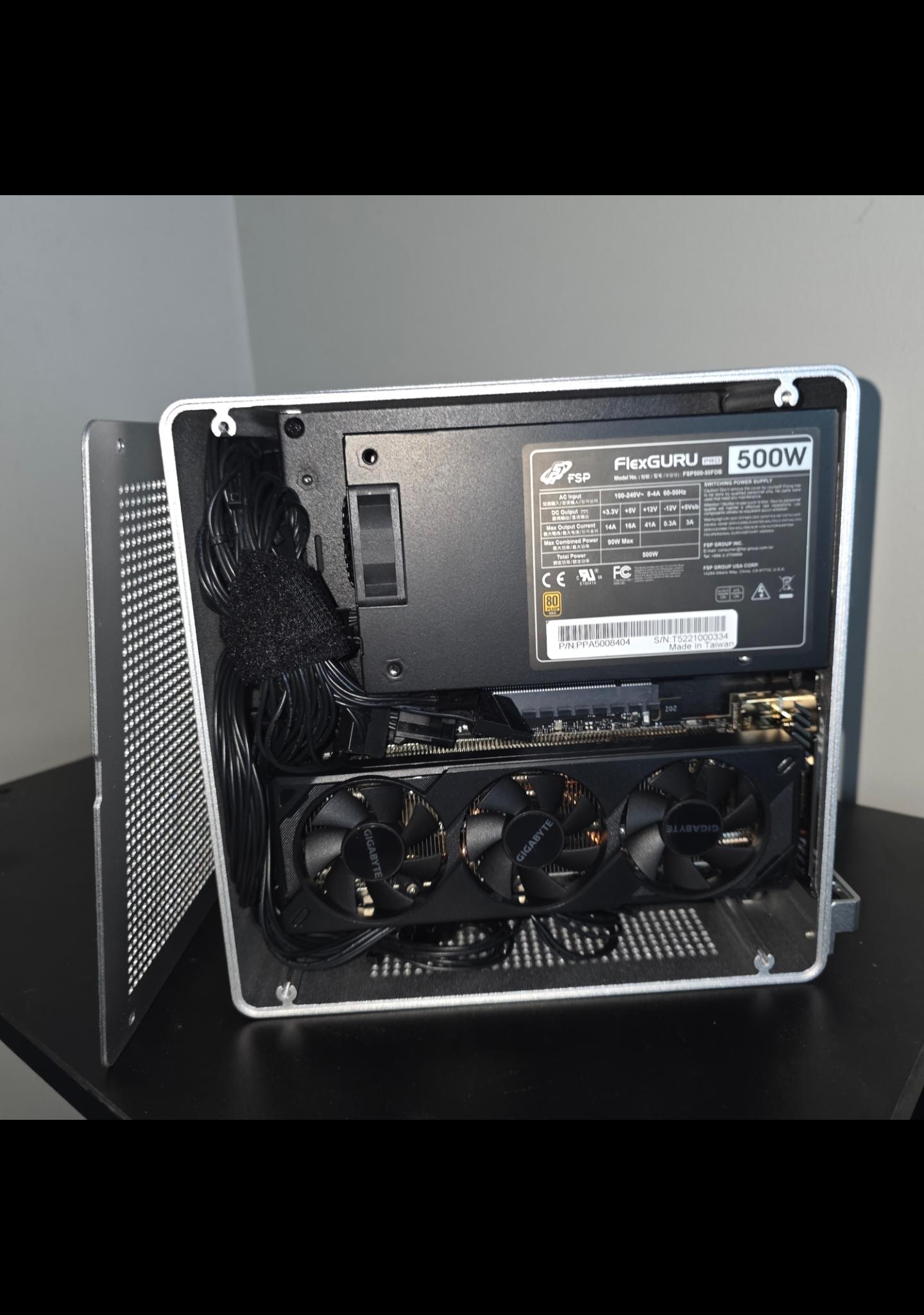 Custom Mini-ITX 4.5L Gaming PC Build