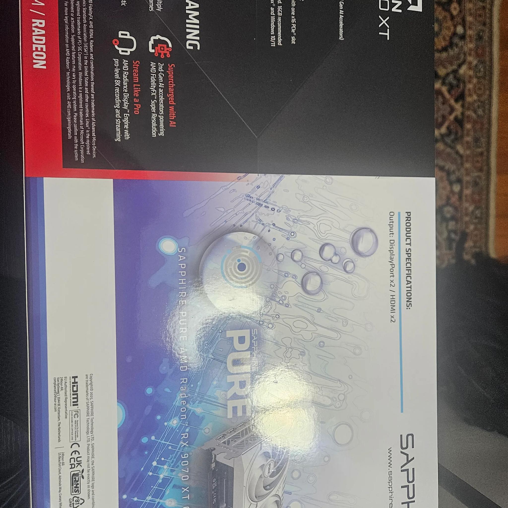 AMD Radeon RX 9070 XT 16GB, SAPPHIRE PURE, WHITE, Lightly used ( 1 month )