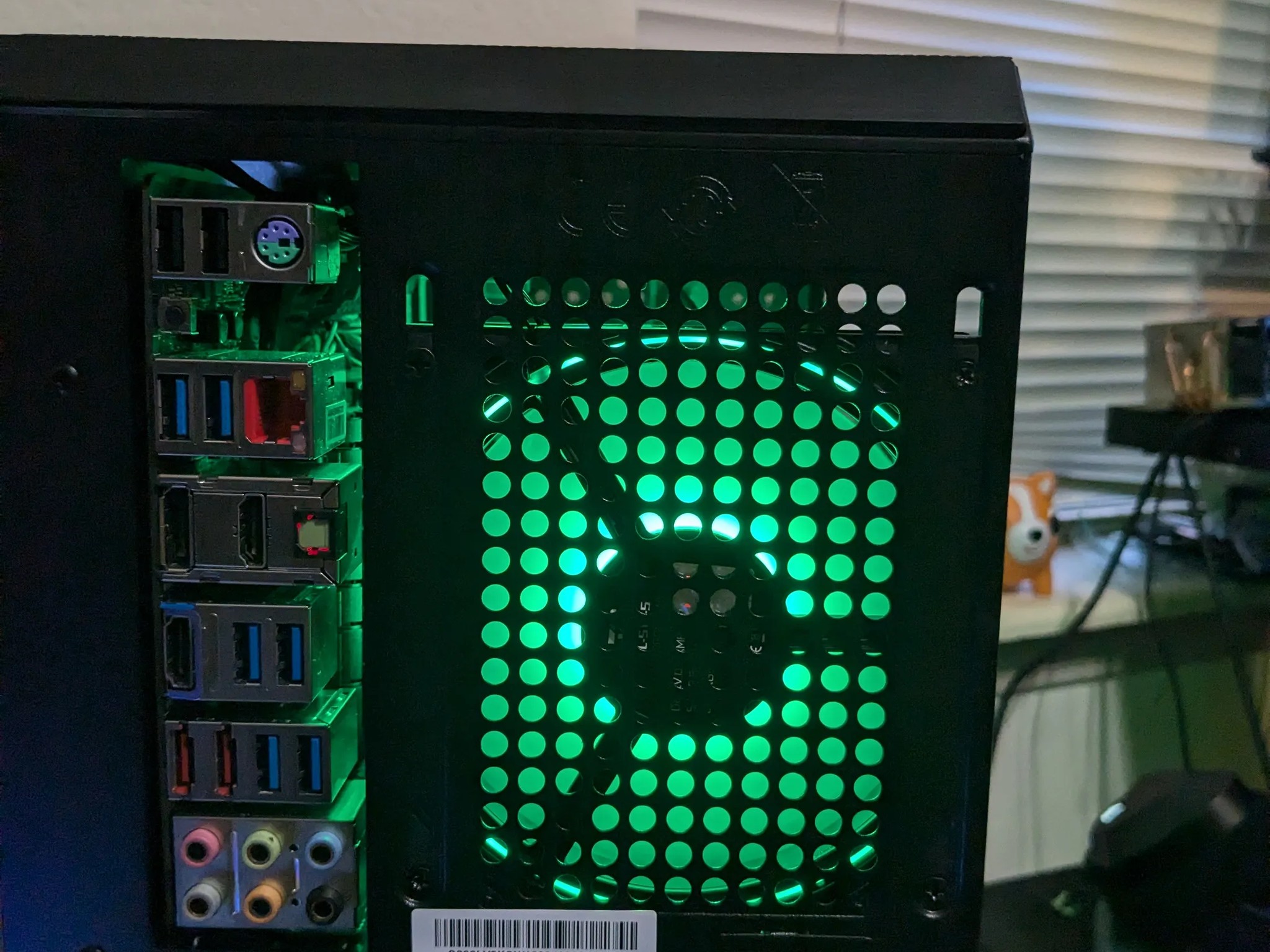 FREE SHIP || Starter Cube || i7-4790, 16GB RAM, RX 480 4GB, 512GB SSD, New PSU, WiFi, RGB, Win10