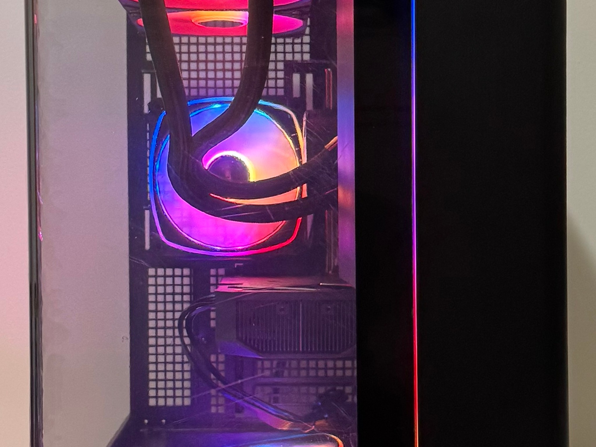AMD Ryzen 7 7800X3D 32GB DDR5 RAM GeForce RTX 5060 Ti 1TB Gen5 NVMe SSD 850W Gold Gaming PC
