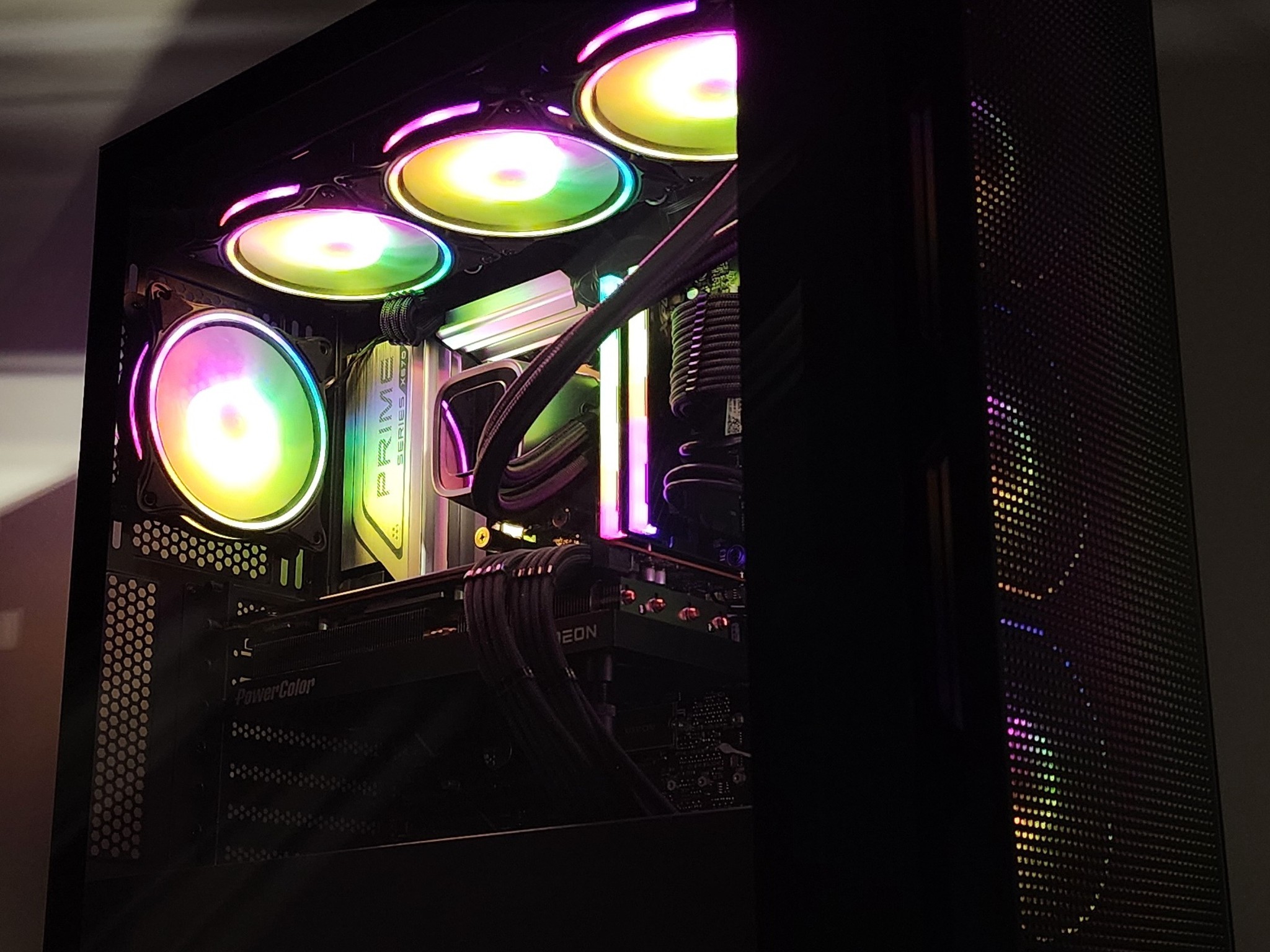 Gaming PC Ryzen 9 7900X 32GB RAM 1TB SSD RX 7800 XT 16GB Windows 11 Computer