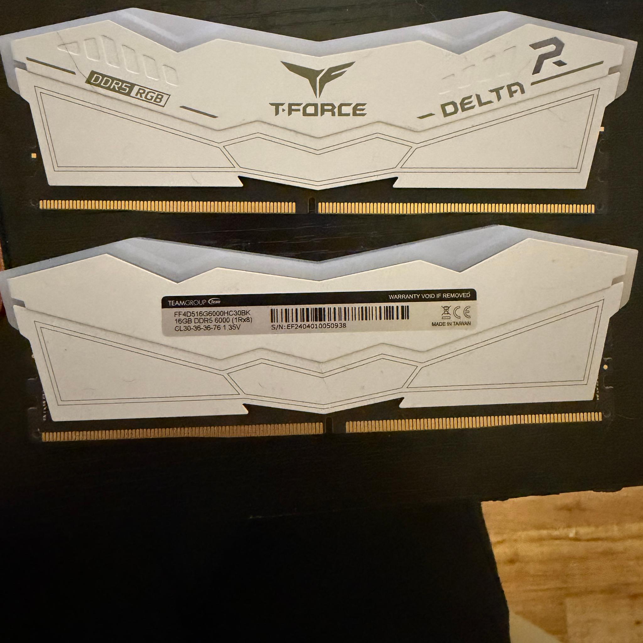 T-Force Delta RGB DDR5 32GB (2x16GB) 6000MHz CL30 – White – LIKE NEW