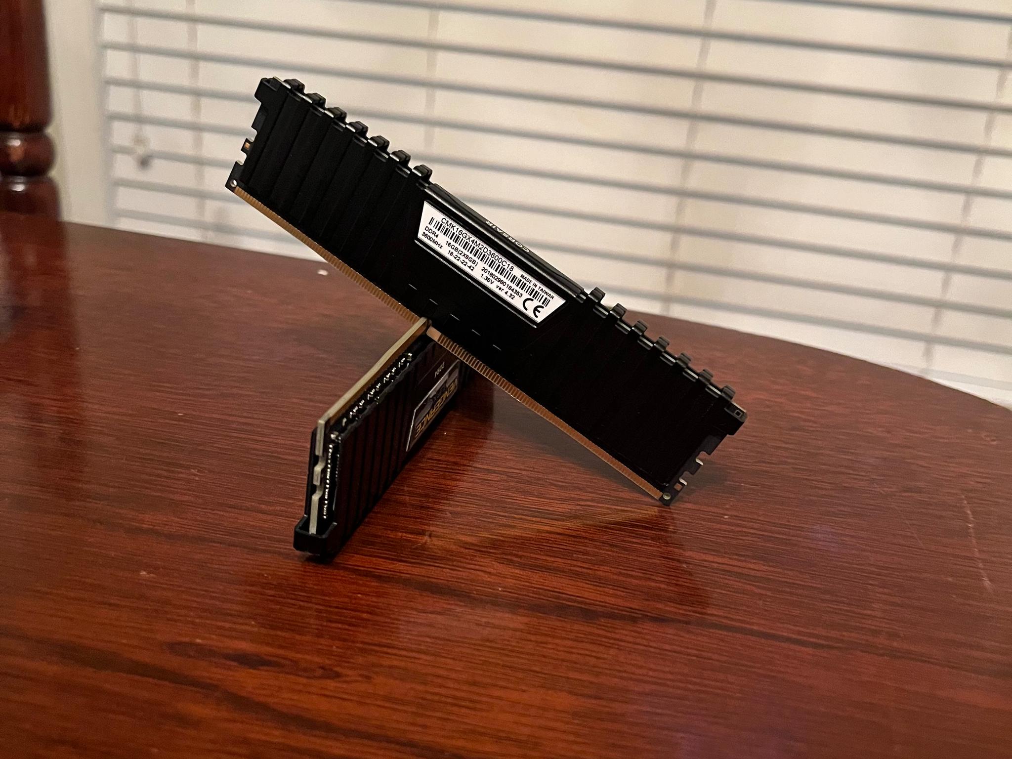 Corsair Vengeance 16 gb 3600 MHz CL18