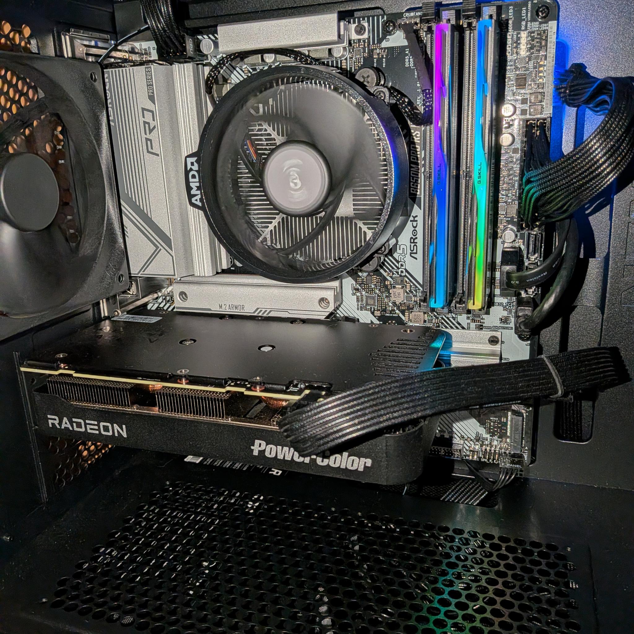 9600X | RX 9060 XT 16GB | 16GB | 1TB | 650W