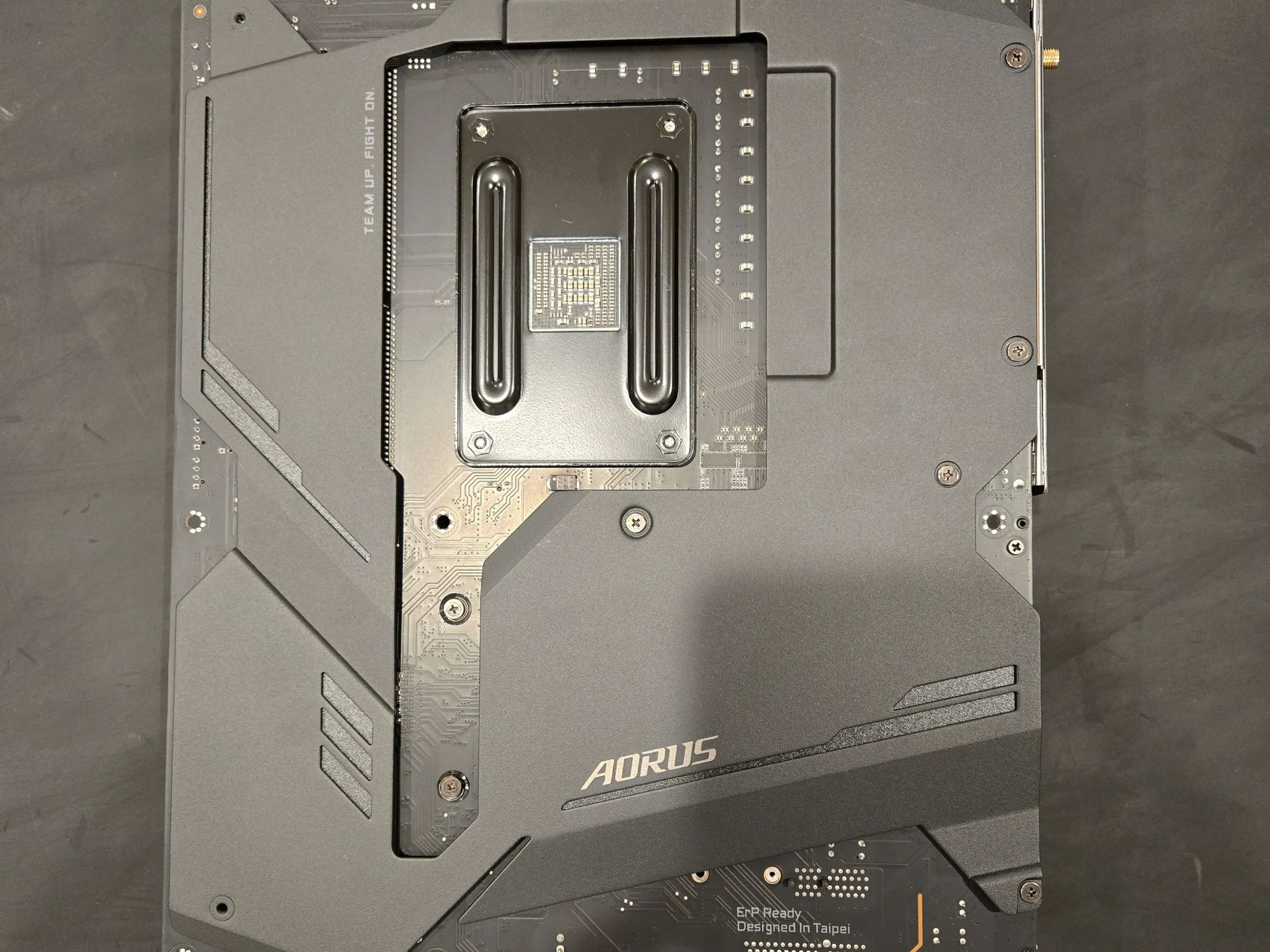GIGABYTE X570 AORUS Master (AM4)