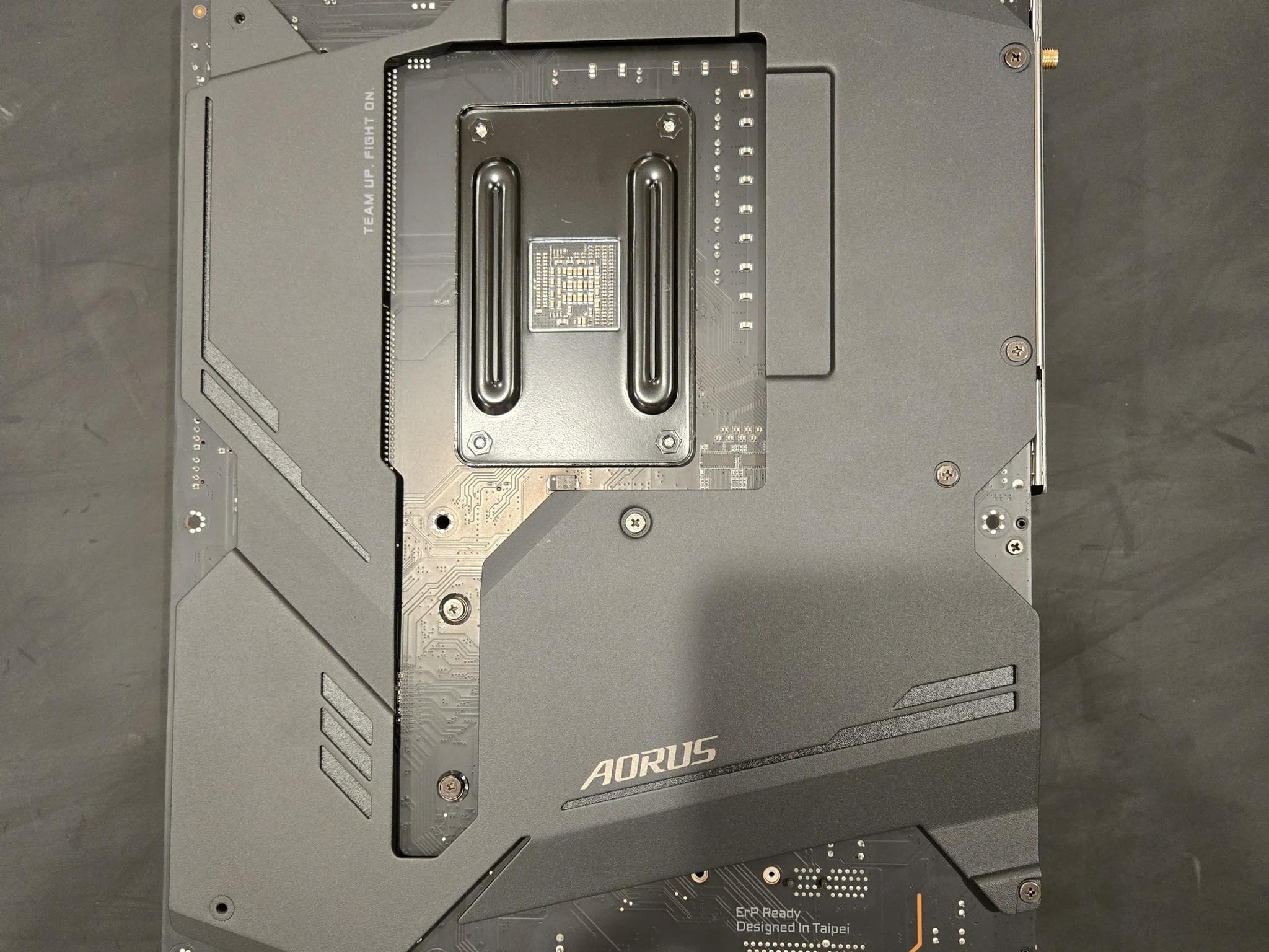 GIGABYTE X570 AORUS Master (AM4)