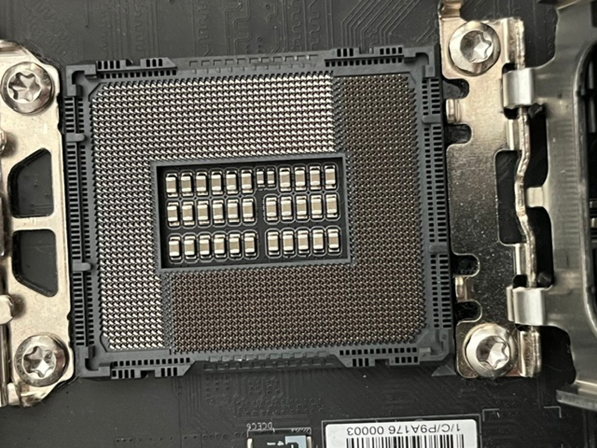 GIGABYTE B760I AORUS PRO