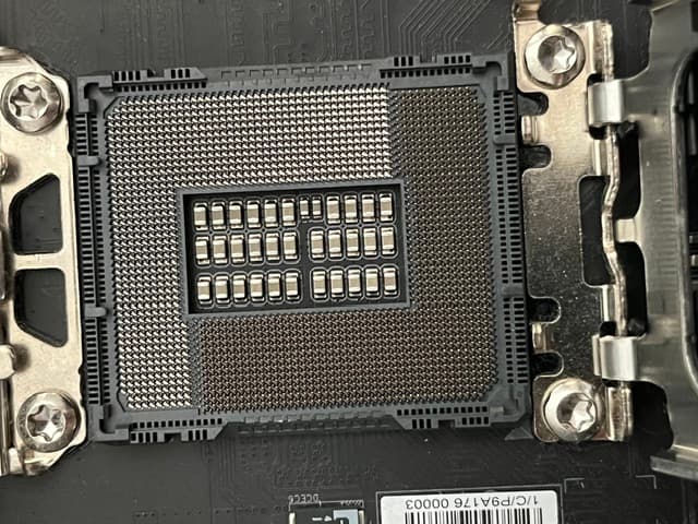 GIGABYTE B760I AORUS PRO