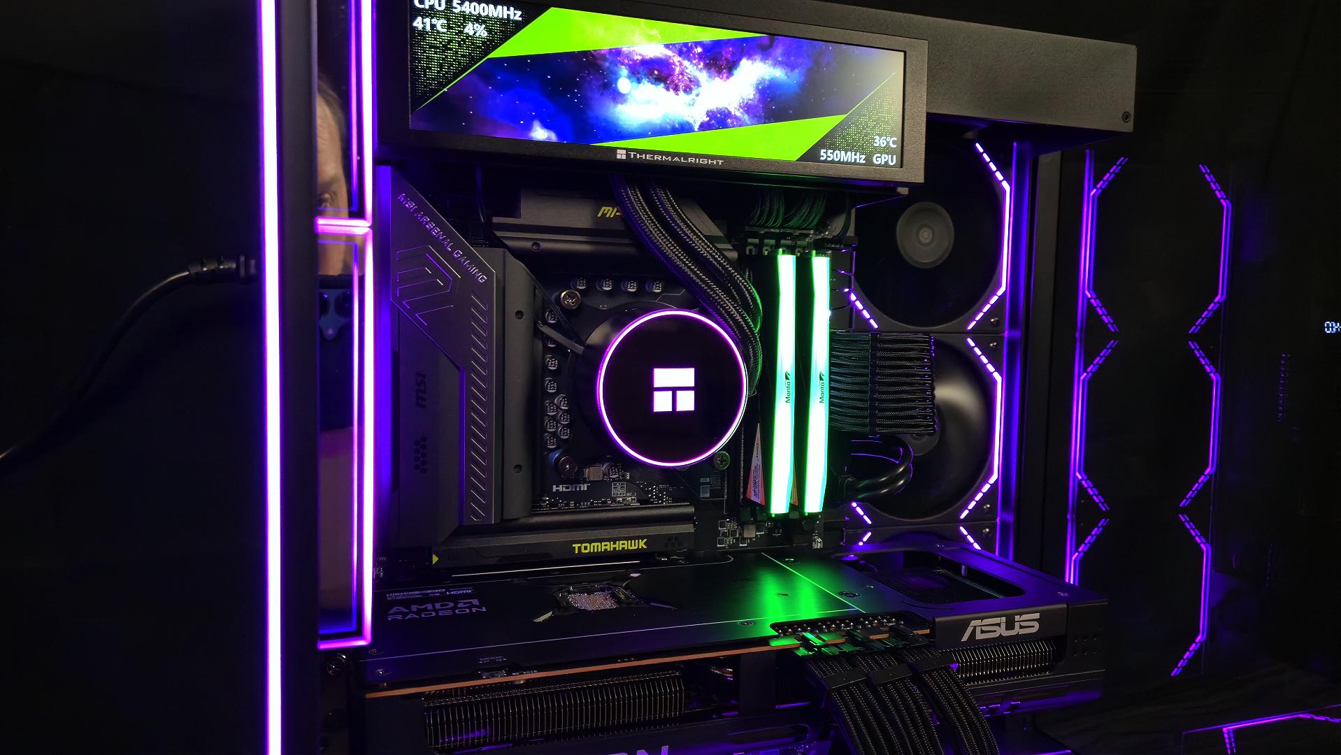 9070 XT OC - Intel Core Ultra 7 270K Plus - 32GB DDR5 6000 - 2TB NVMe - 16:9 Customizable Screen