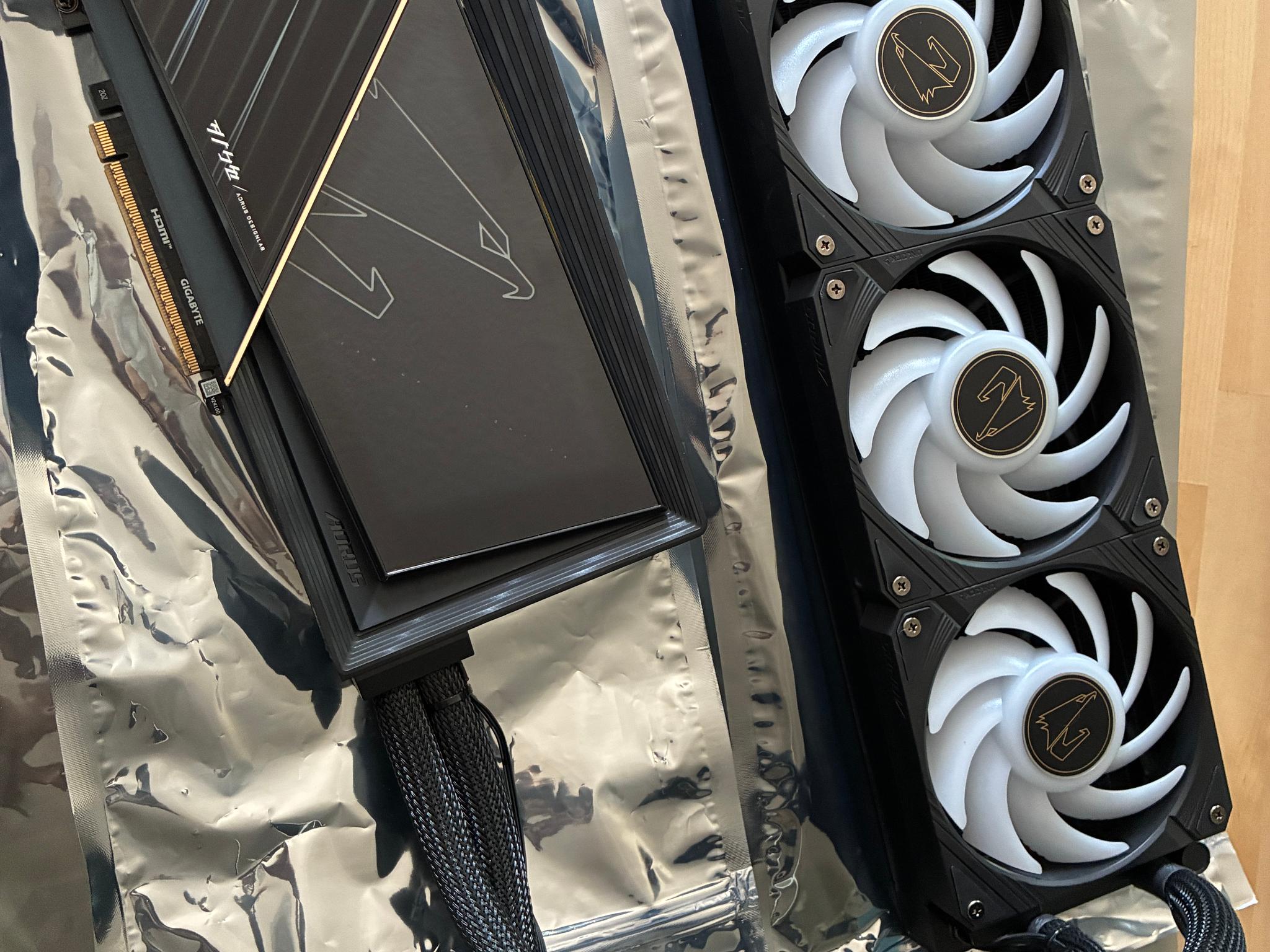 GIGABYTE AORUS GeForce RTX 5090 XTREME WATERFORCE WB 32G - Image 1