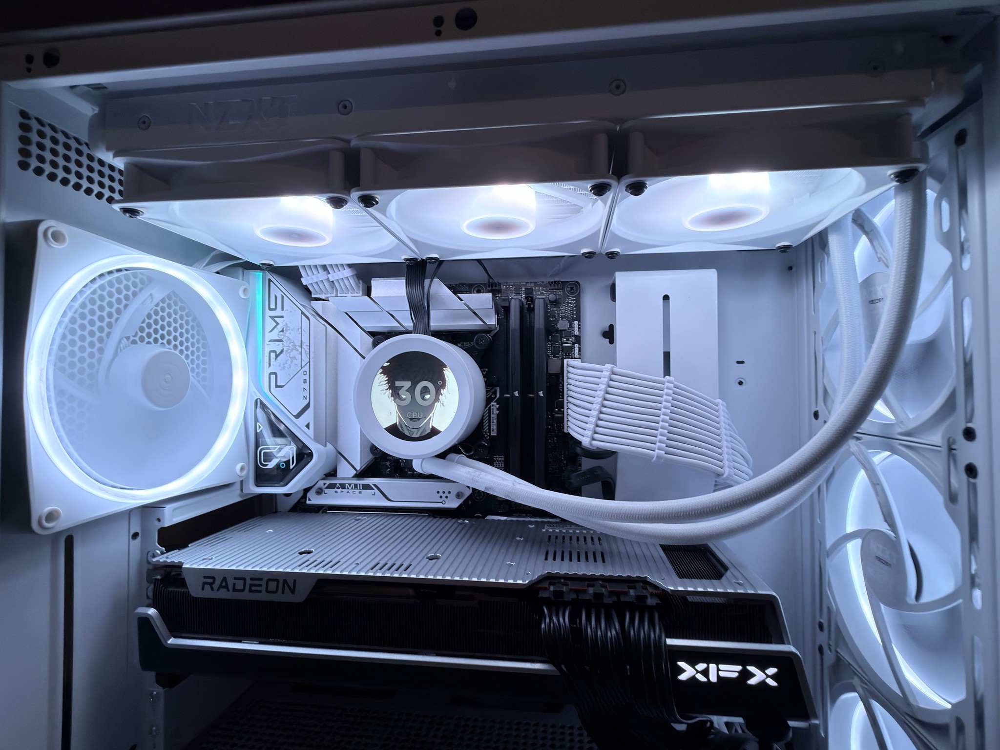 XFX 7900 XTX 24GB | ❄️ WHITE GAMING PC ❄️| INTEL I7 13700K | 32GB DDR5| 1TB SSD | 1200w Power Supply