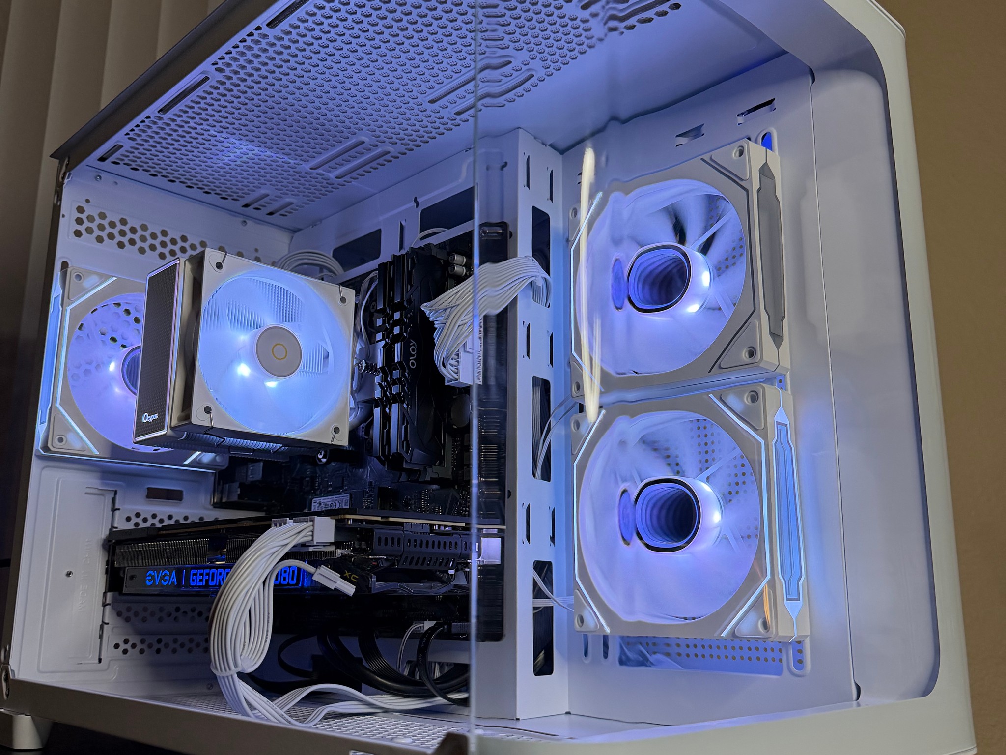 Rtx 2080  16GB ram   Ryzen 5 5500   256gb+1tb HD
