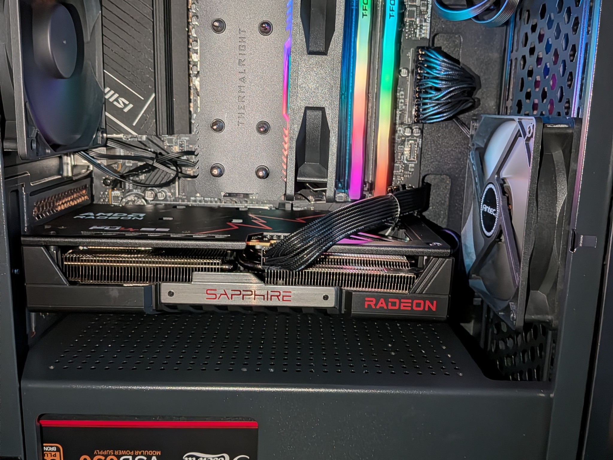 9600X | RX 9060 XT 16GB | 16GB | 1TB | 650W