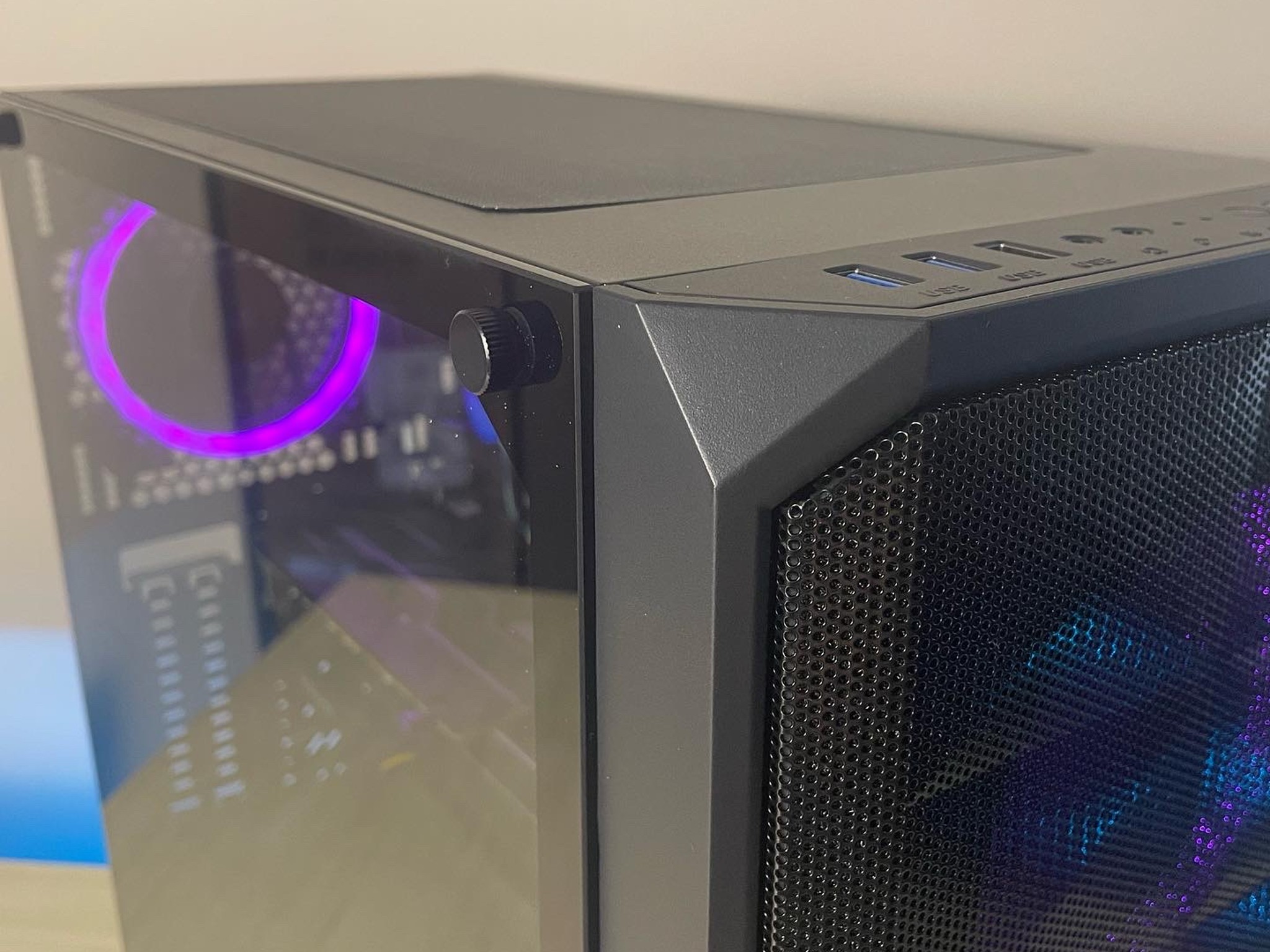 Custom Gaming Desktop PC core i3 | Rx 5600xt | 16GB Ram | 256gb Ssd | RGB Fans |