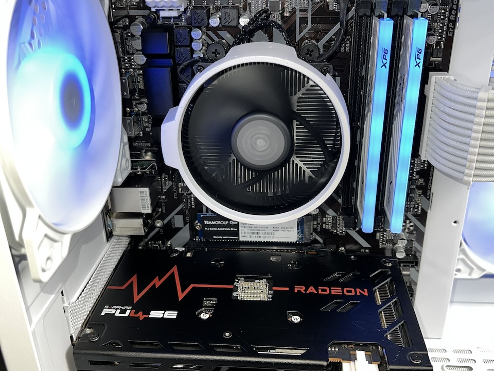 Ryzen 5 3600 RX 6600 16GB RAM 1TB M.2 Wifi 5 Bluetooth Window 10 Gaming PC