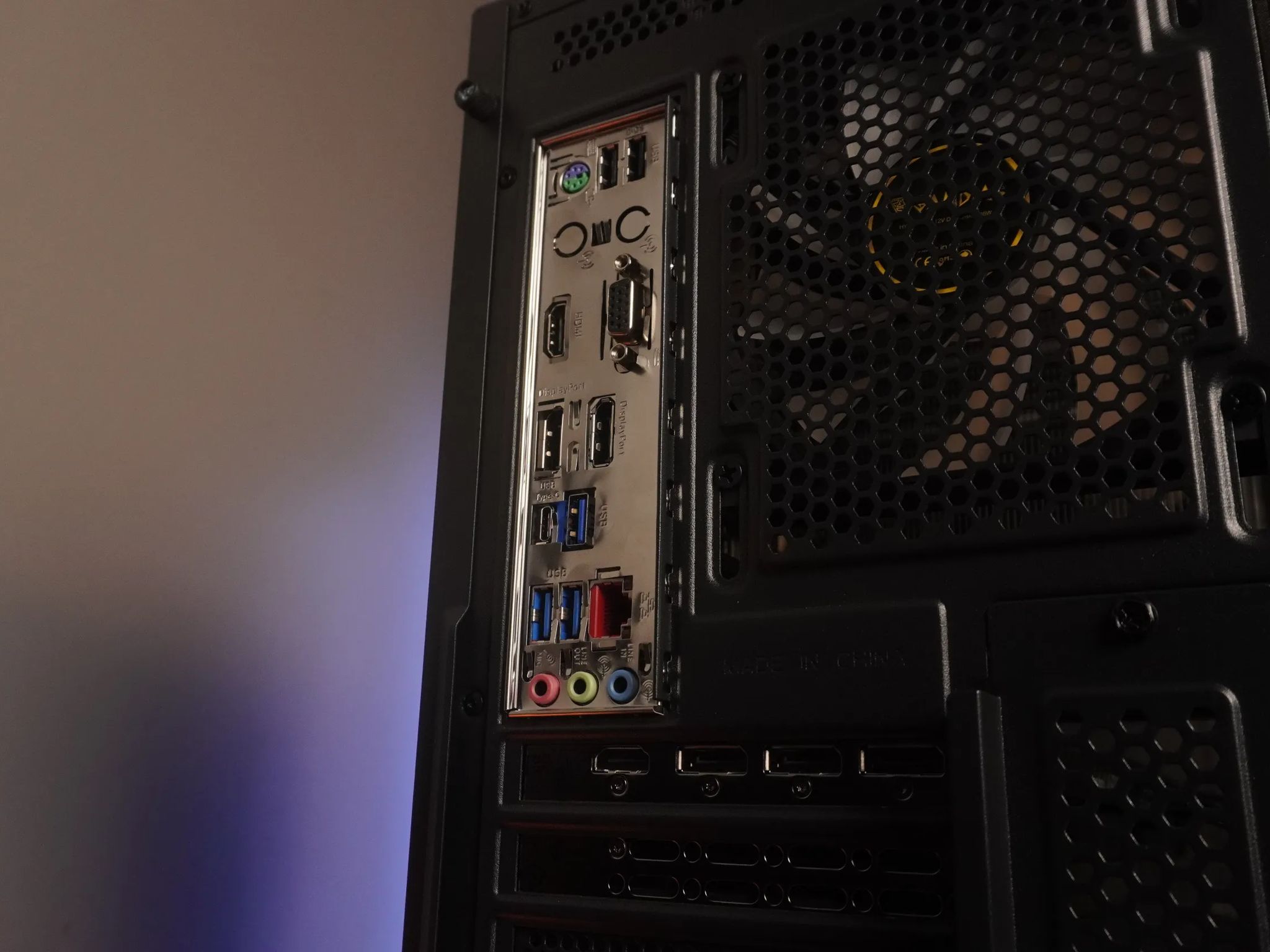 🖤STEALTH🖤 1440p/1080p GAMING MACHINE 💙 I5 12400f 💙 Intel Arc B580  | 32GB | 1TB | WIFI