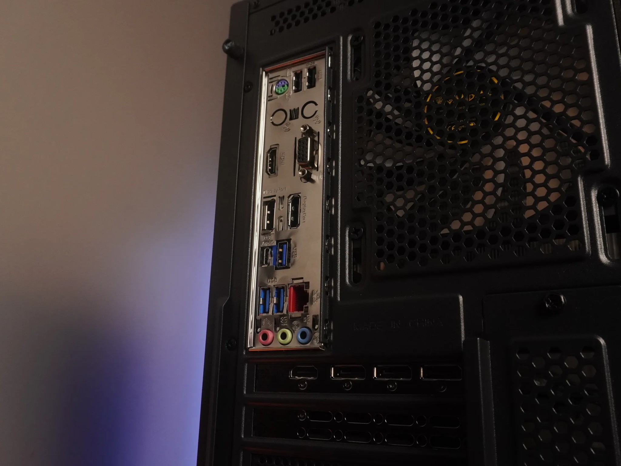 🖤STEALTH🖤 1440p/1080p GAMING MACHINE 💙 I5 12400f 💙 Intel Arc B580  | 32GB | 1TB | WIFI