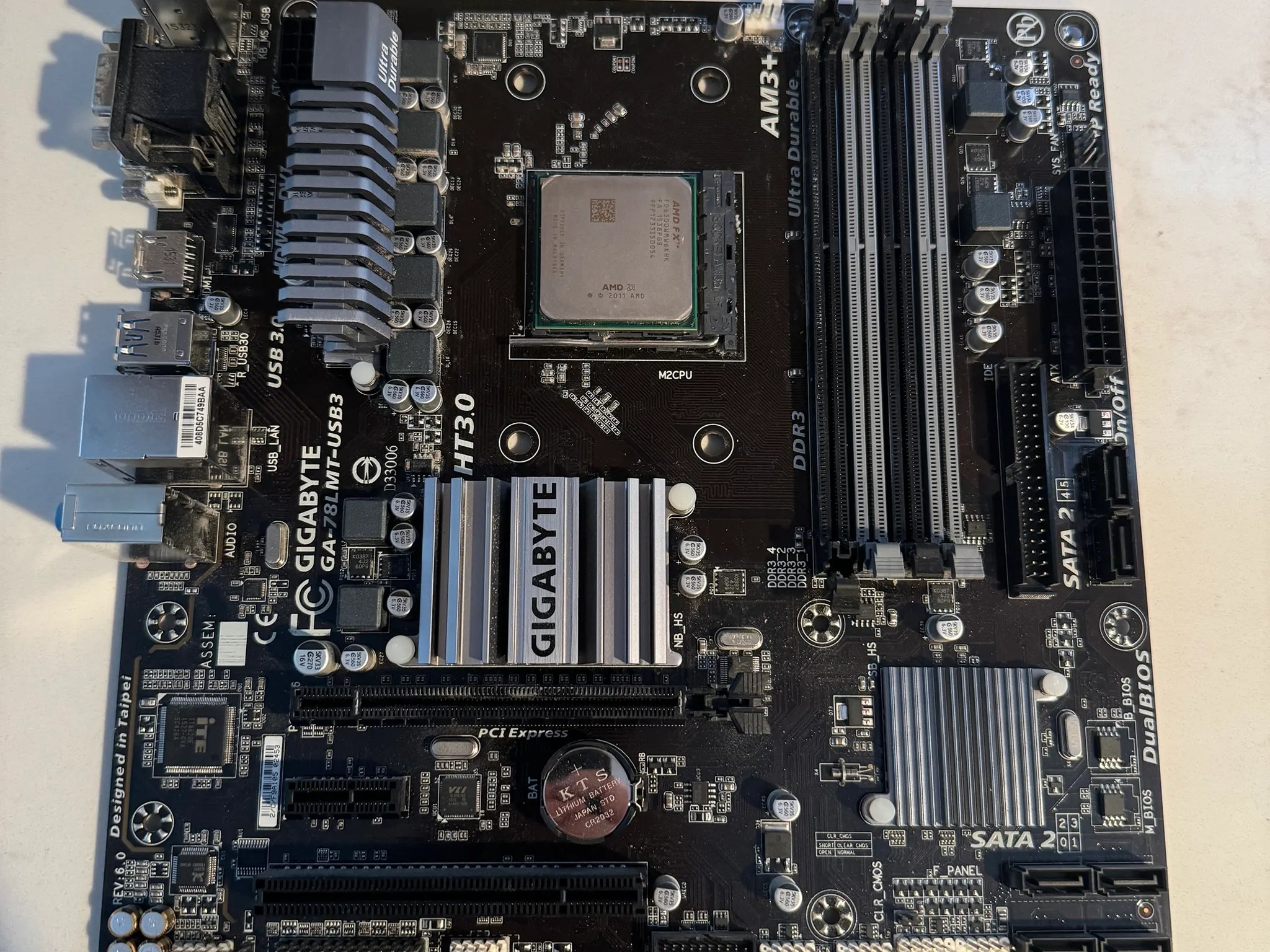 Gigabyte GA-78LMT-USB3 AM3+ Motherboard + AMD FX 6300 CPU