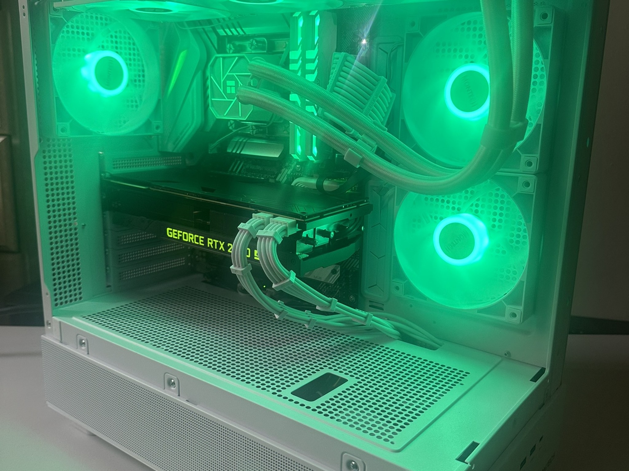 Gaming PC (i7-10700K / RTX 2070 Super / 1 TB NVME / 32GB RAM)