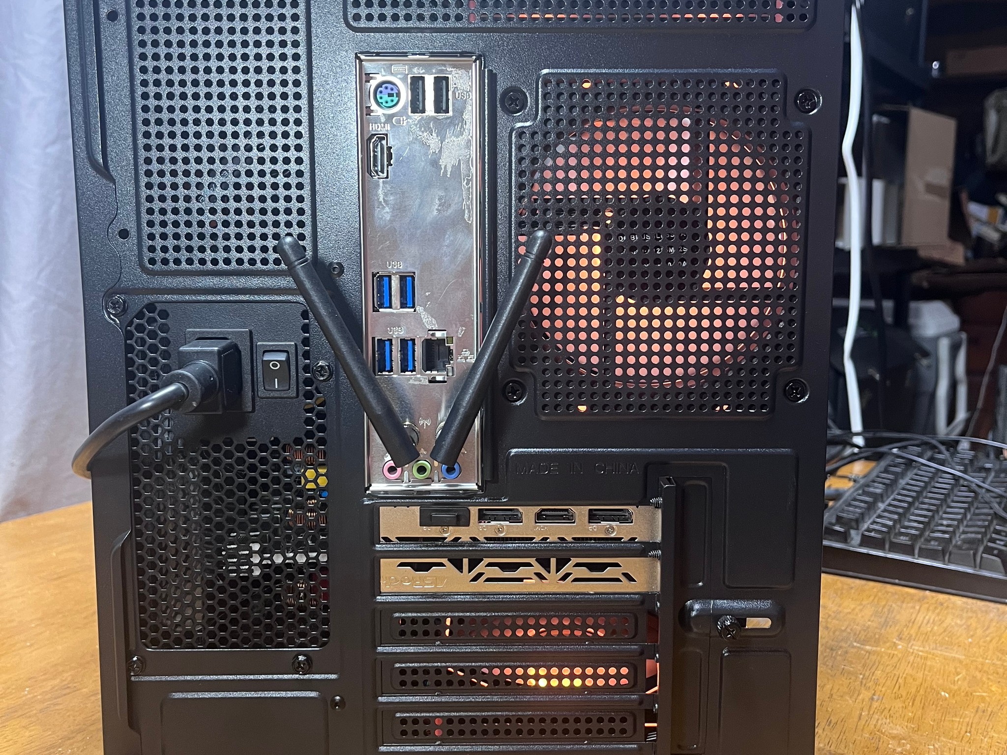 RX 7600 | i7 11700F | 32GB RAM | 1TB SSD | Gaming PC