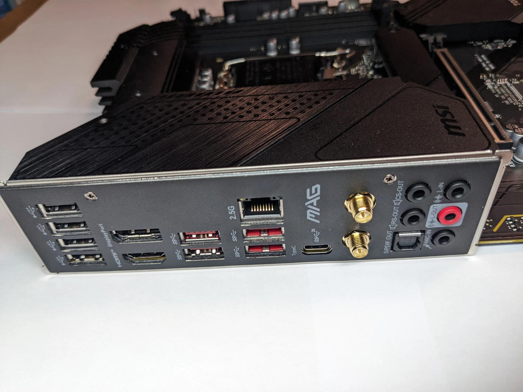 BUNDLE! MSI B660 Tomahawk Wifi DDR4 | RGB DDR4 Ram kit 2x16gb 3200mhz CL16