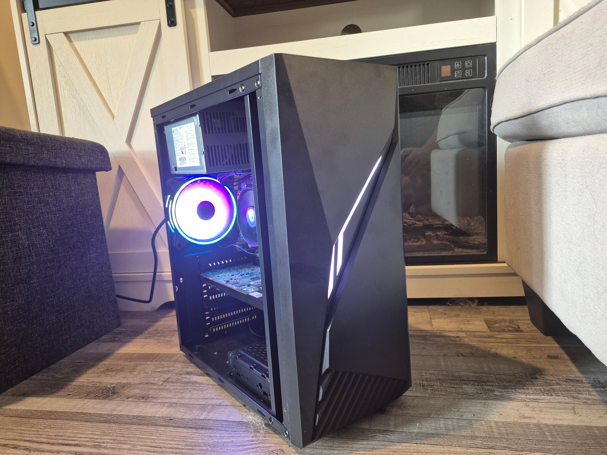 i5-4570, 16GB RAM, 512GB SSD, 8GB Nvidia, Win10, Wifi