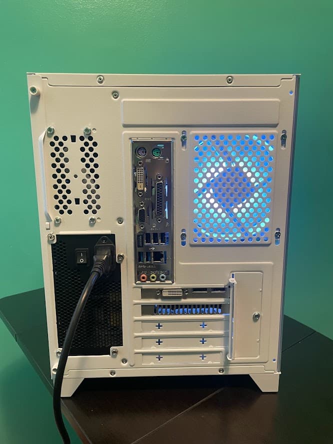 GLASSY White Gaming PC| Intel i5 / Amd RX580 / 8GB / 500GB SSD Win 10 Pro WiFi