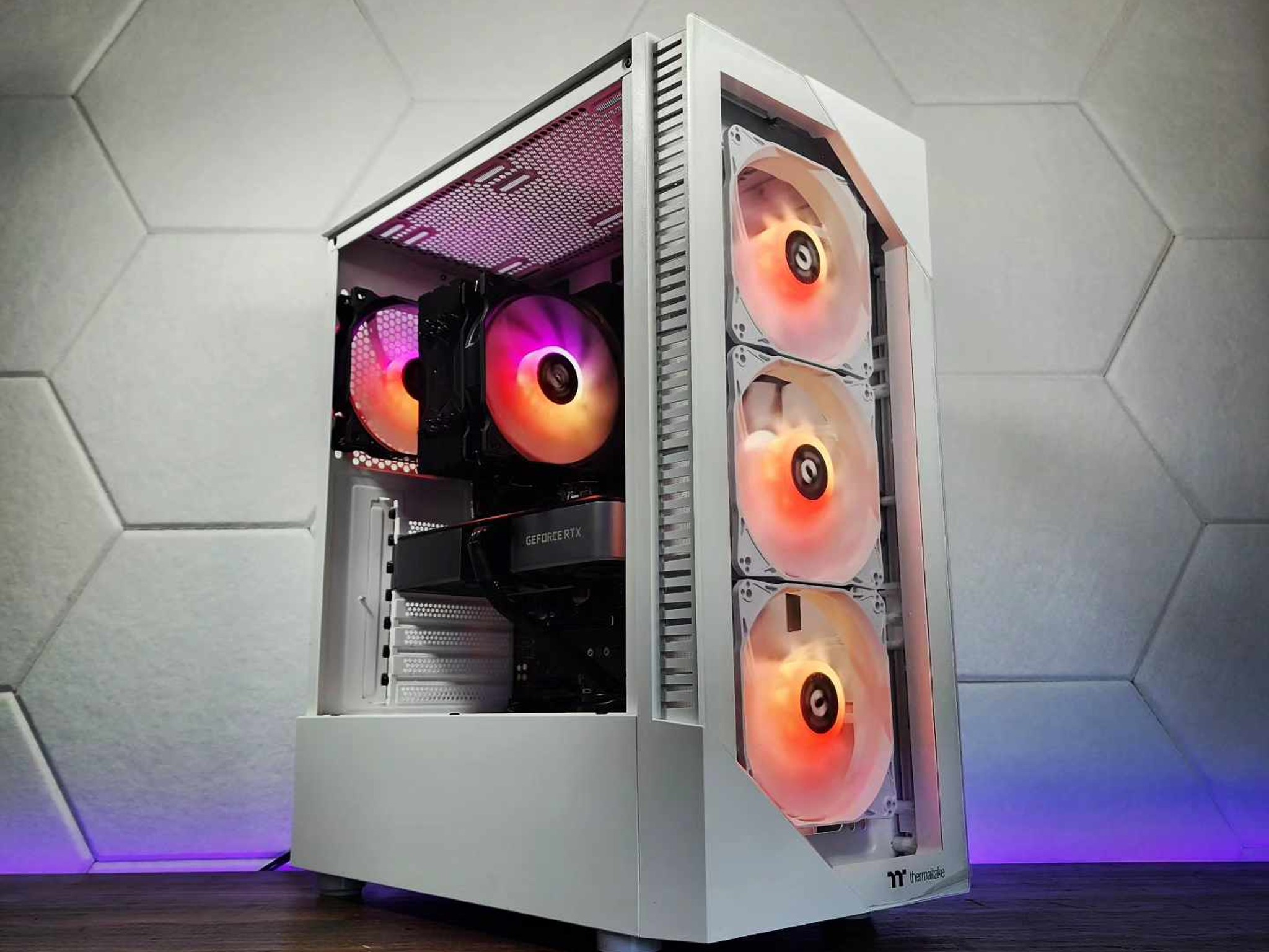 🤍💜RTX 3070 | Ryzen 5 5600G | 32GB 3200MHz | 1TB NVMe Gen 3