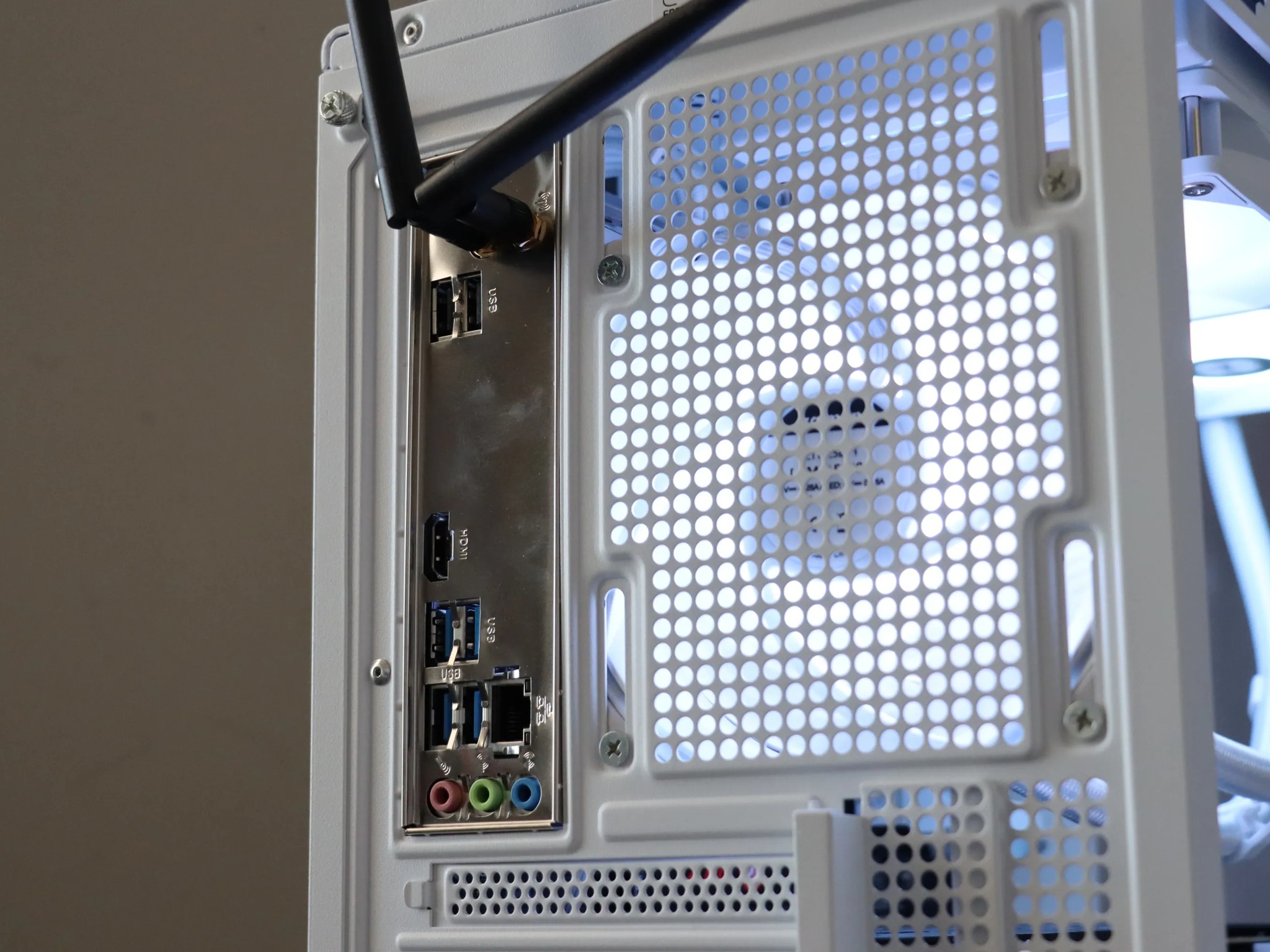 🤍 WHITE RGB GAMING PC | GeForce RTX 2080 | Ryzen 5 | 1tb NVME SSD | 32gb Ram 🤍