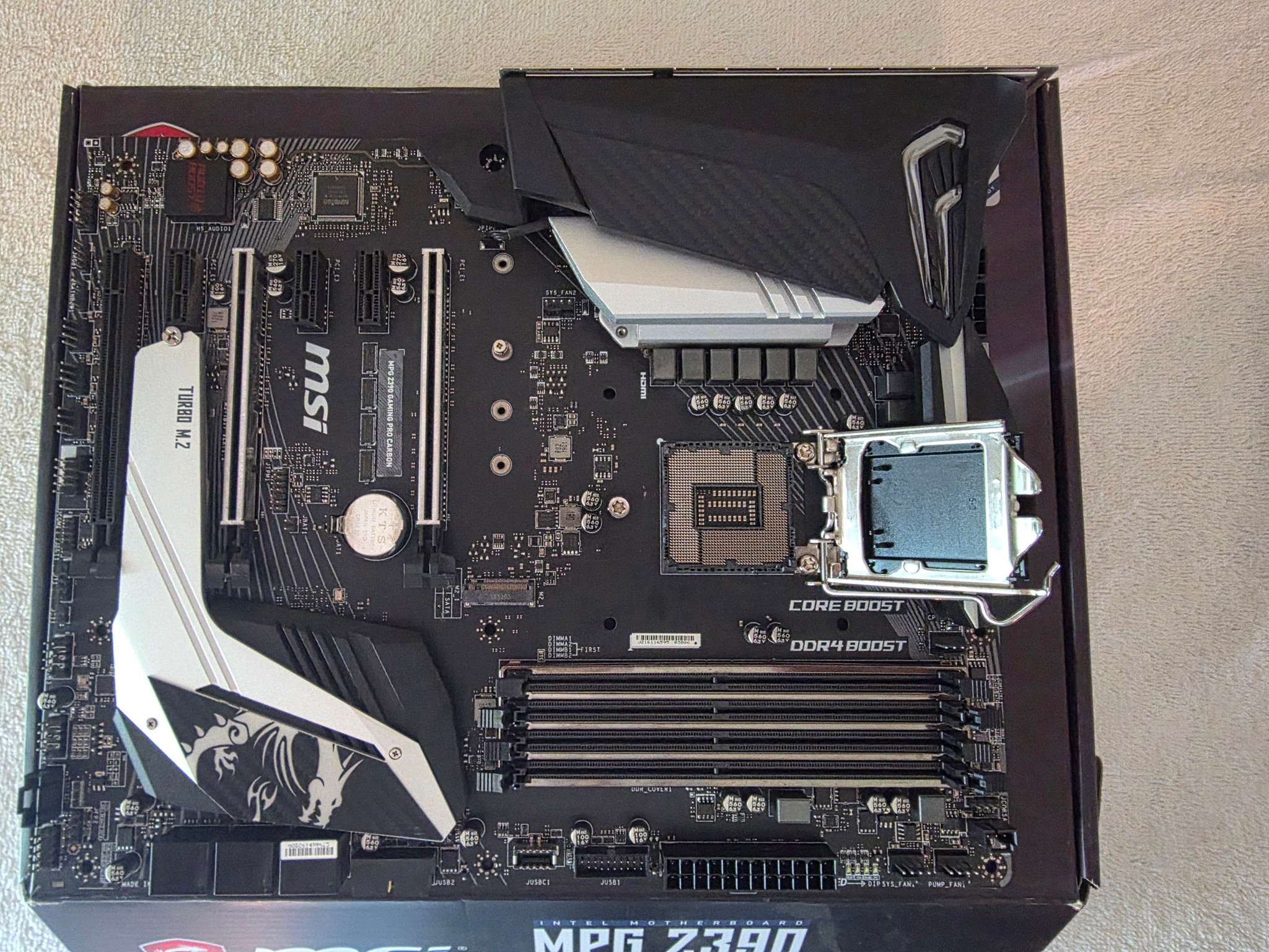 MPG Z390 GAMING PRO CARBON