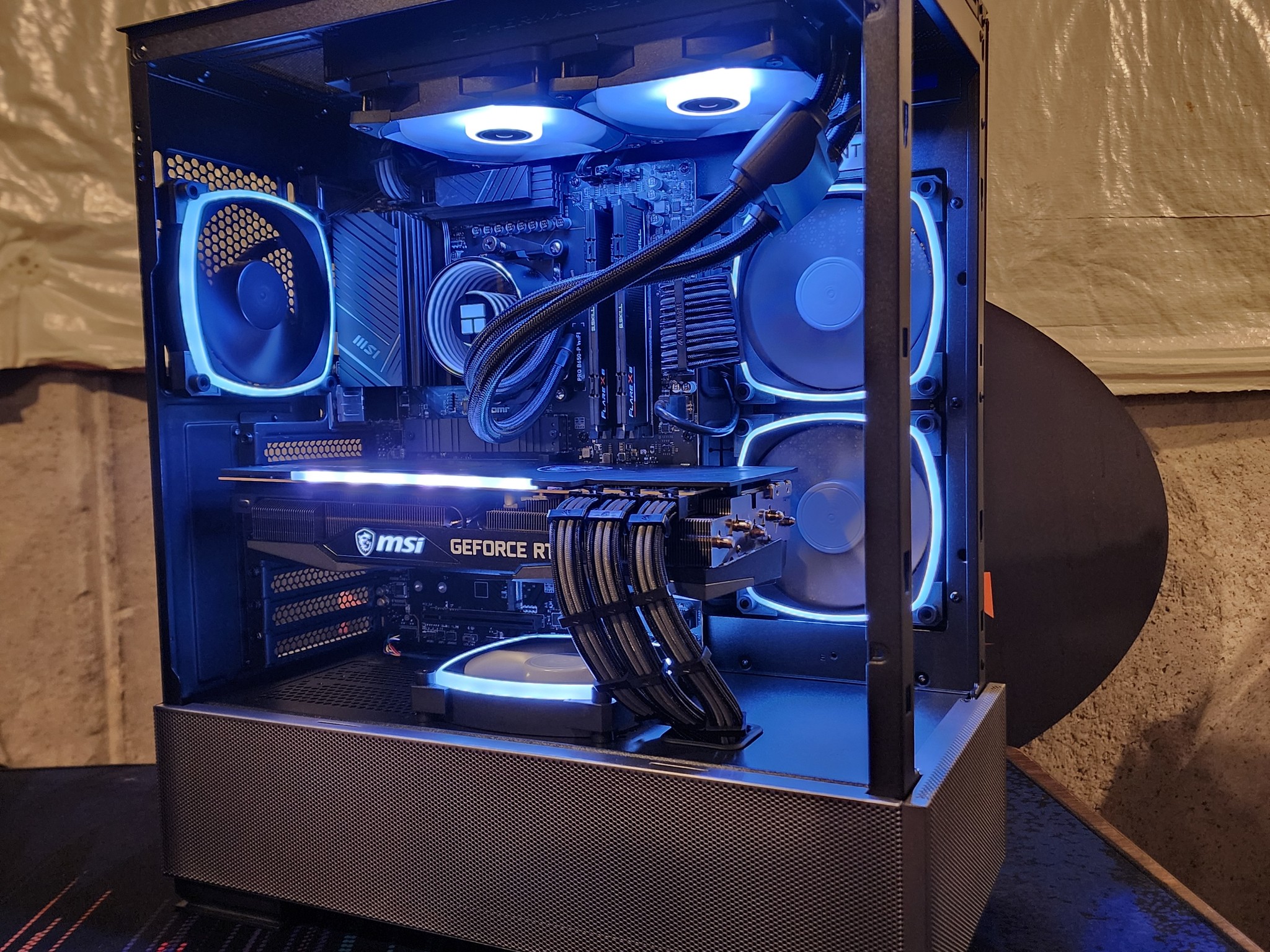 RTX 3080 / Ryzen 7 7700X - Custom Gaming PC