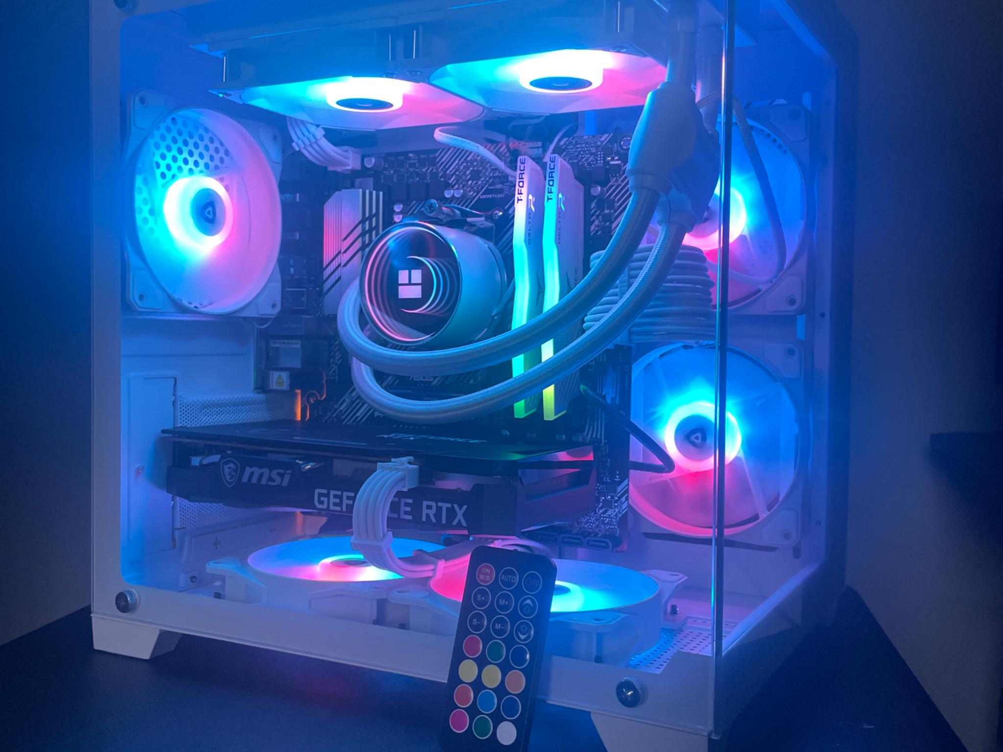 White 1080p/1440p Gaming PC – Liquid Cooled & High FPS