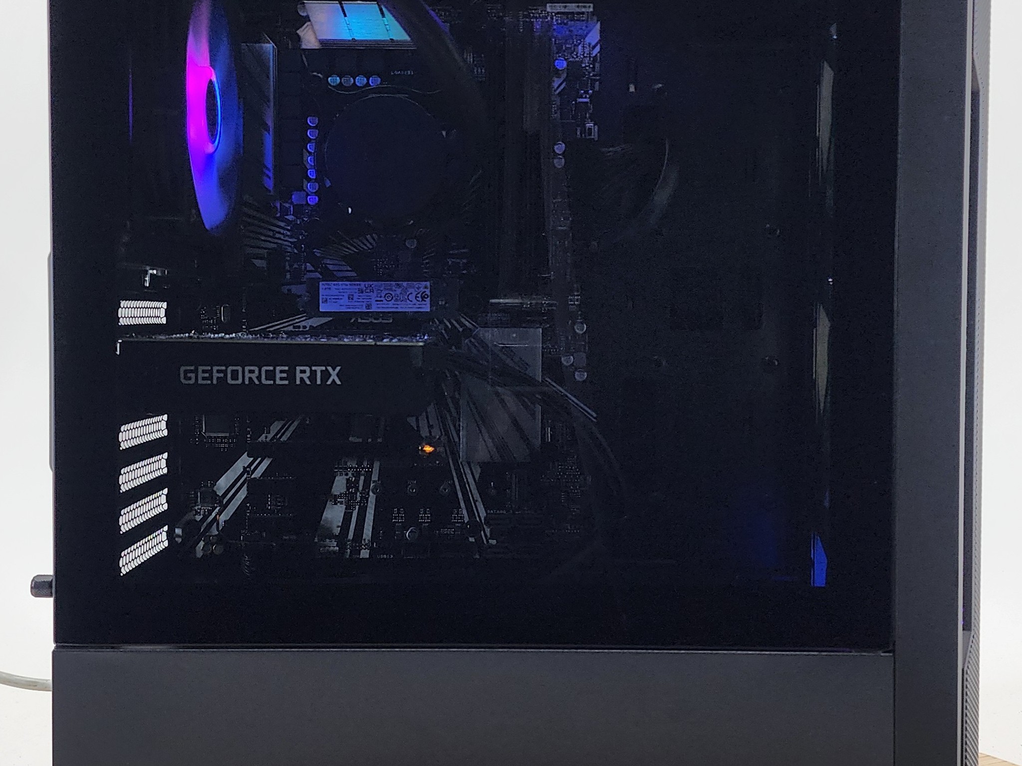 Gaming PC i5-9600KF 32GB RAM 1TB SSD RTX 3050 8GB Windows 11 Computer